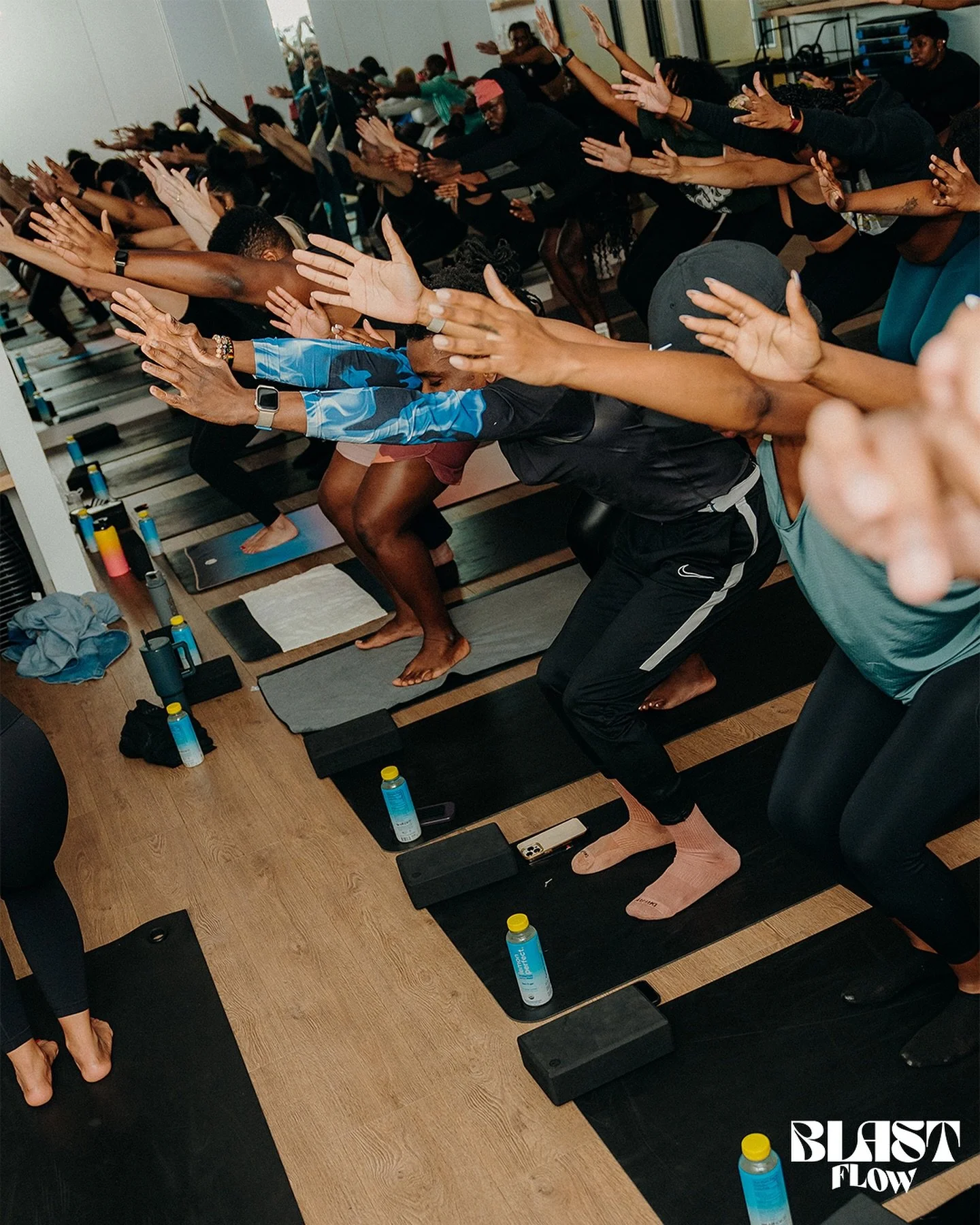 BLASTFLOW continues to help promote mental health and wellness in the Seattle community alongside our partners at @lululemon. 

Thank you to our friends over at @lemonperfect for keeping us hydrated during yoga led by @jasminerashae. 

📸: @kodjo.jpg