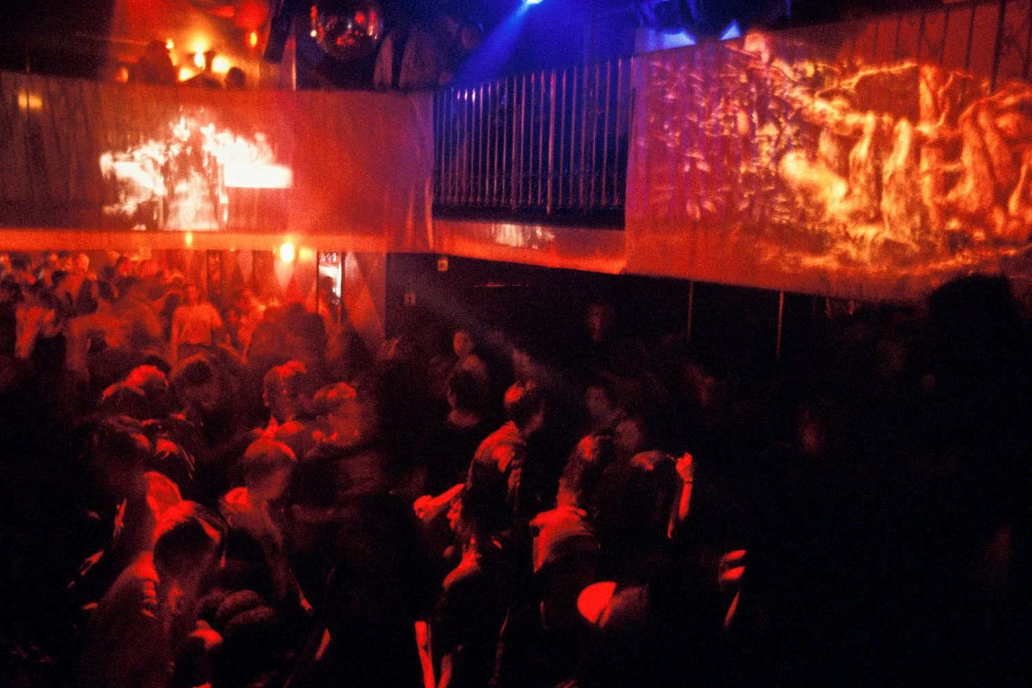 show_tell_redlounge 1.jpg