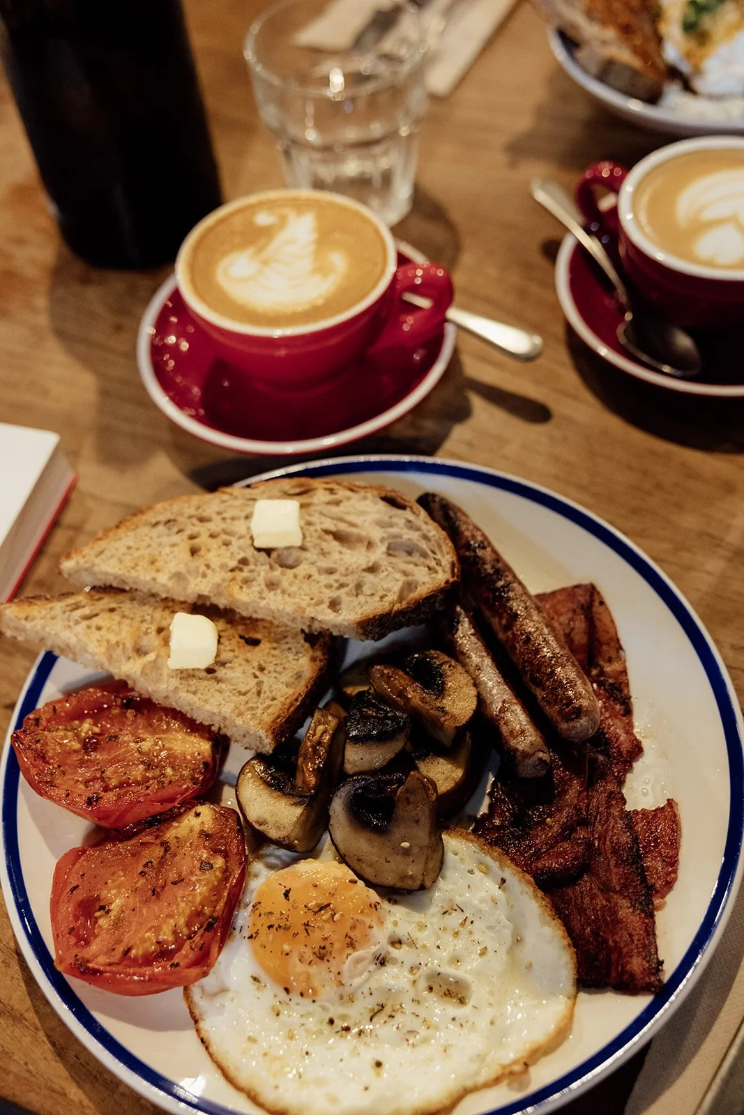 Mornings in Alicante: Where Brunch Meets Sourdough