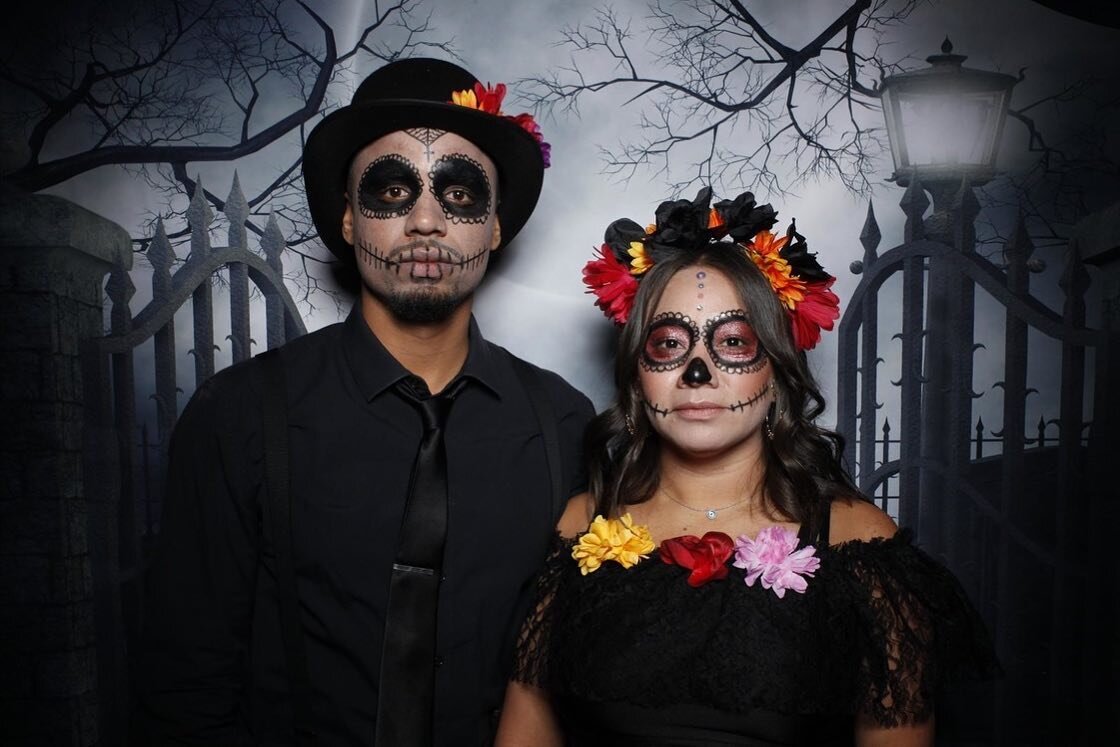 Our favorite holiday is in less than 2 weeks! Do you have a Photo Booth for your Halloween party yet?