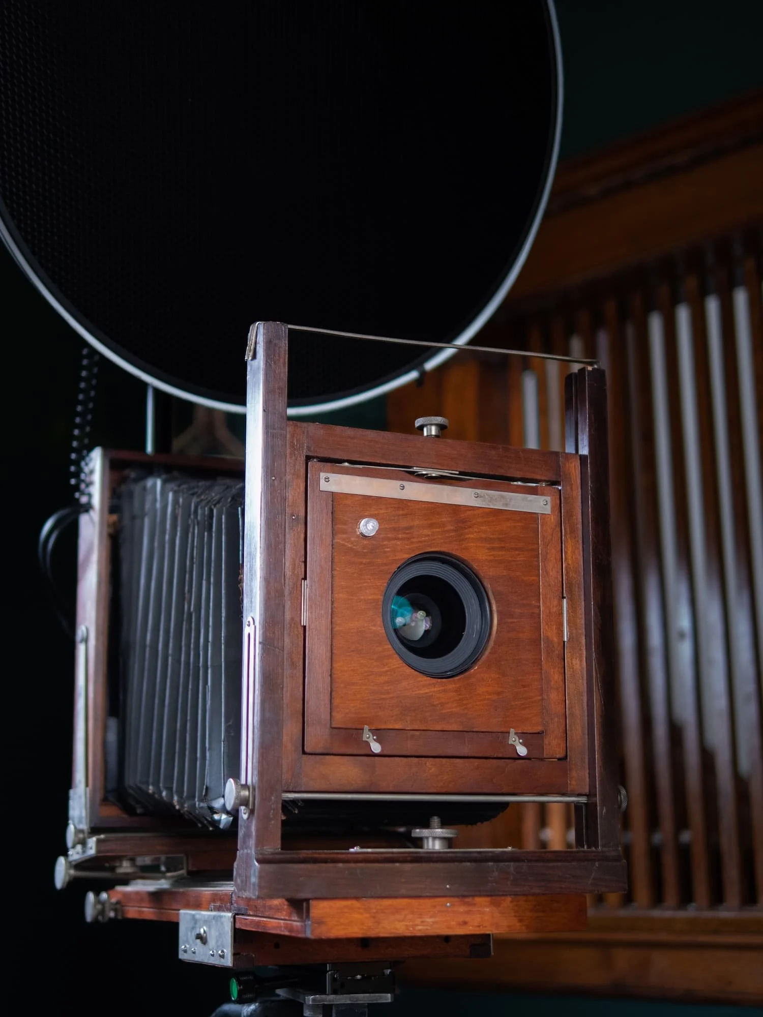 Vintage &amp; Classic Wedding Photo Booth Ideas