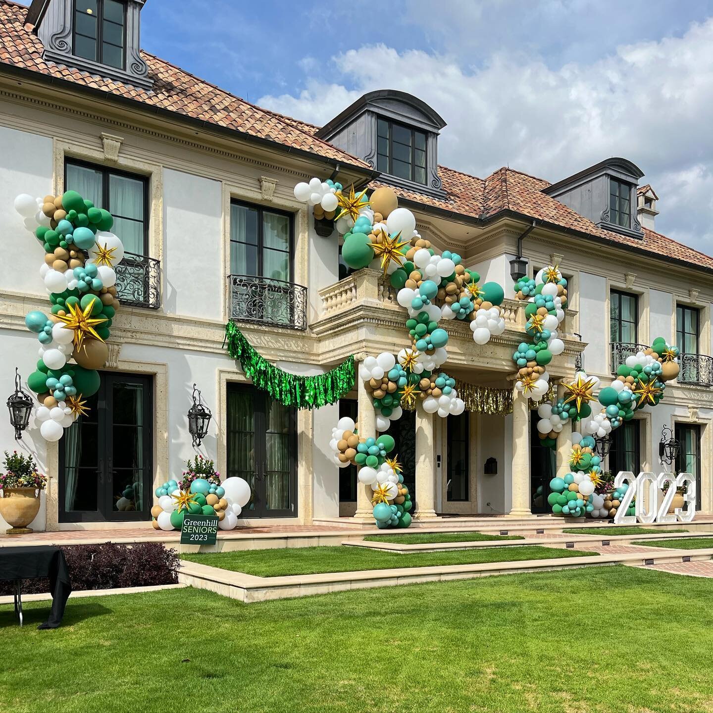 ended our prom bookings with this epic install inspired by &ldquo;Sucker&rdquo; @jonasbrothers 💃🕺🎉
&bull;
@rseventproductions