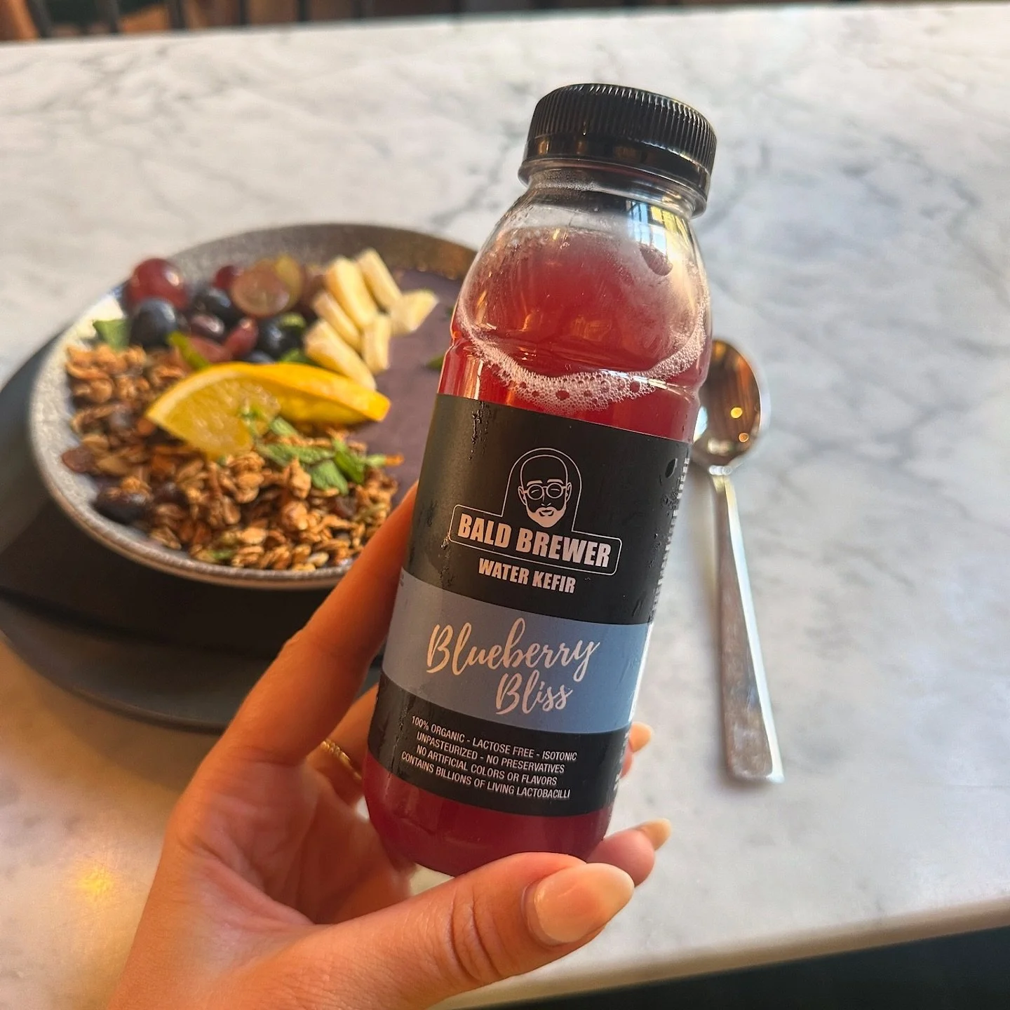 Clean your gut: furst thing in the morning 🫐