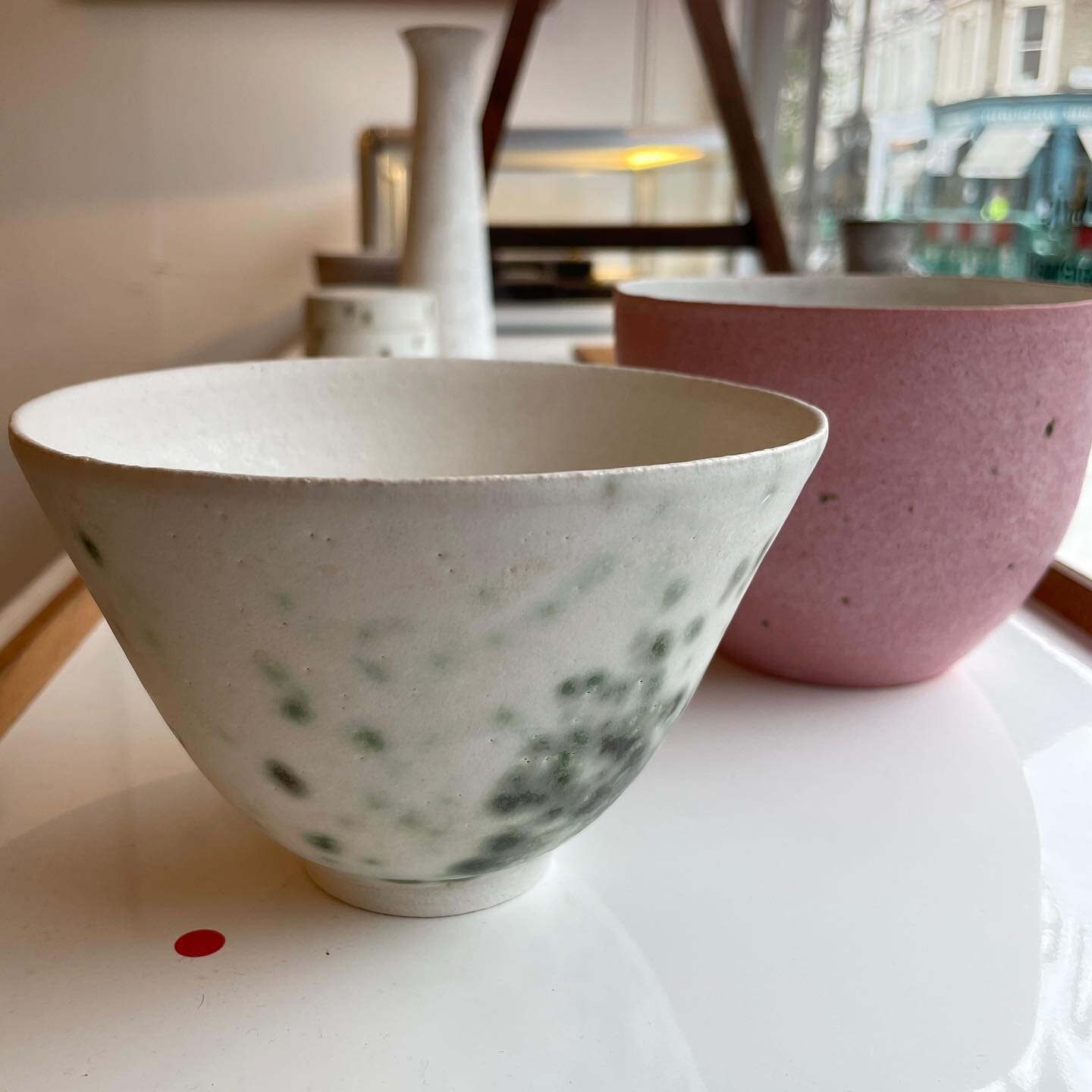 I just love all of  @duncan_ceramics_  new collection of stoneware ceramics. They&rsquo;ve got soul.❤️

He sold out in 3hrs at our opening of Clay-Paper-Metal last week! A couple of new pieces came out of the kiln yesterday if you missed out. 

Dunca