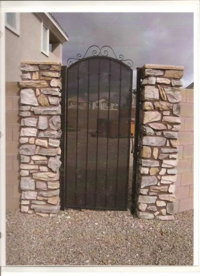 40-INCHES-GATES-9-700x963.jpg