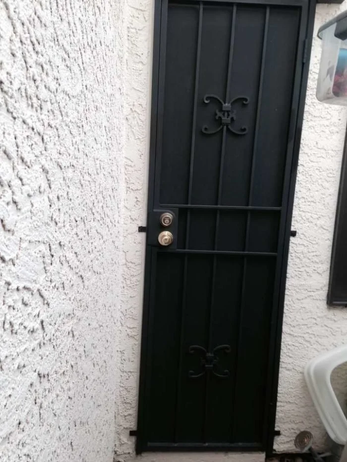 SECURITY-DOORS-4-700x933.jpg
