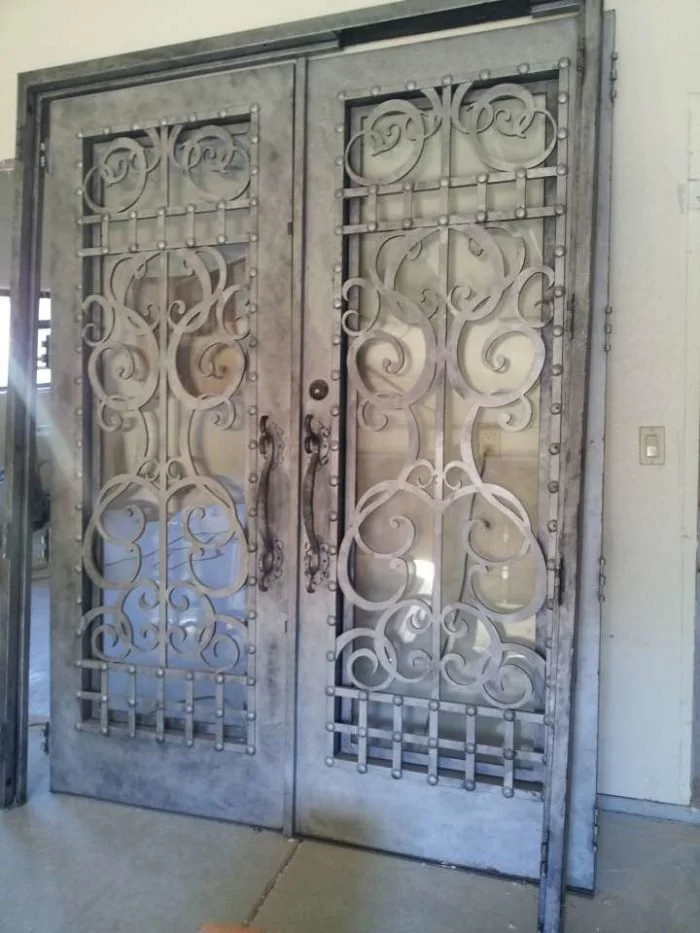 ENTRY-GATES-19-700x933.jpg