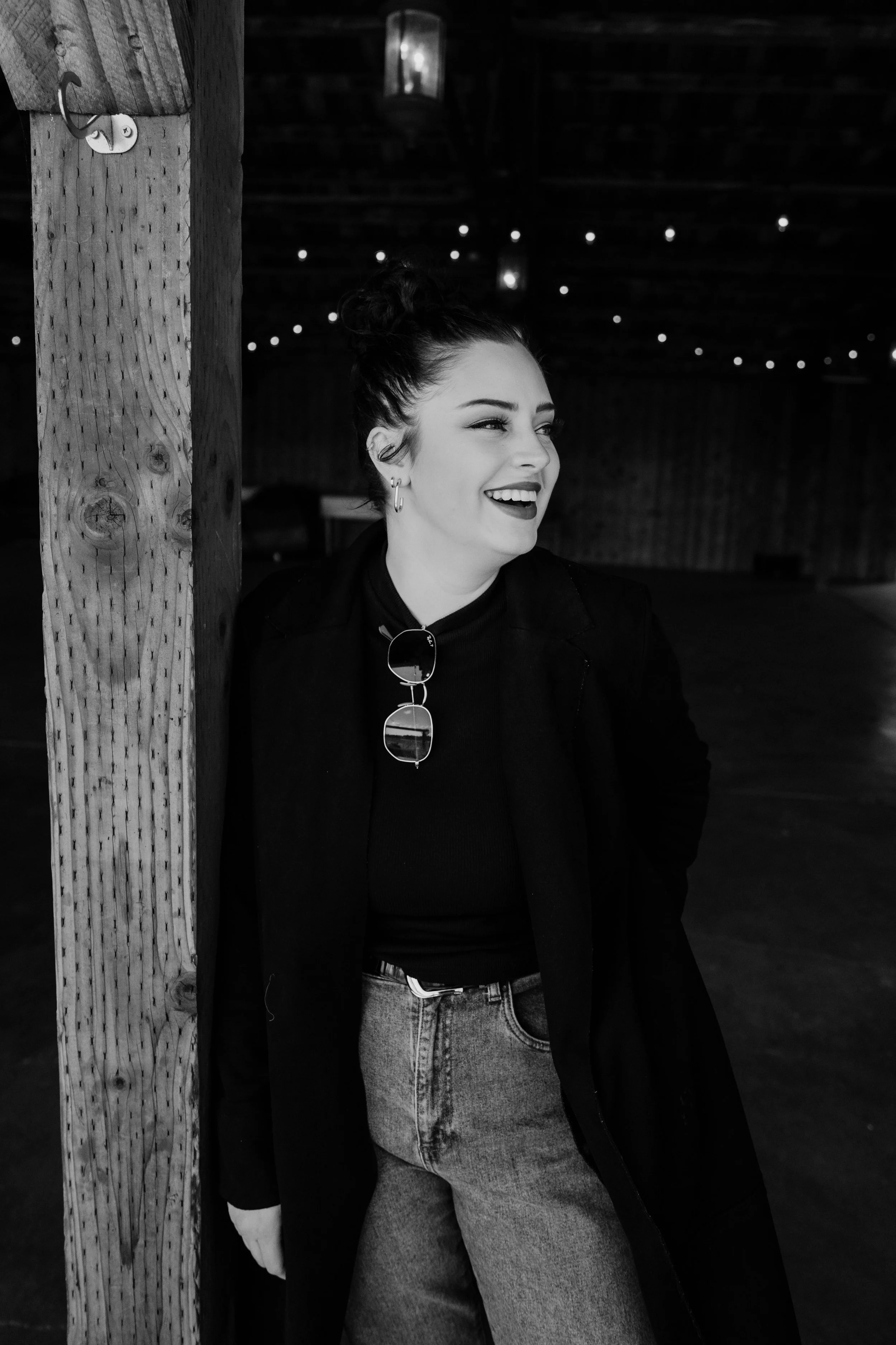 AlecMillsPhotography-RenegadeShoots-SwansTrailFarms-Sharing-4.jpg