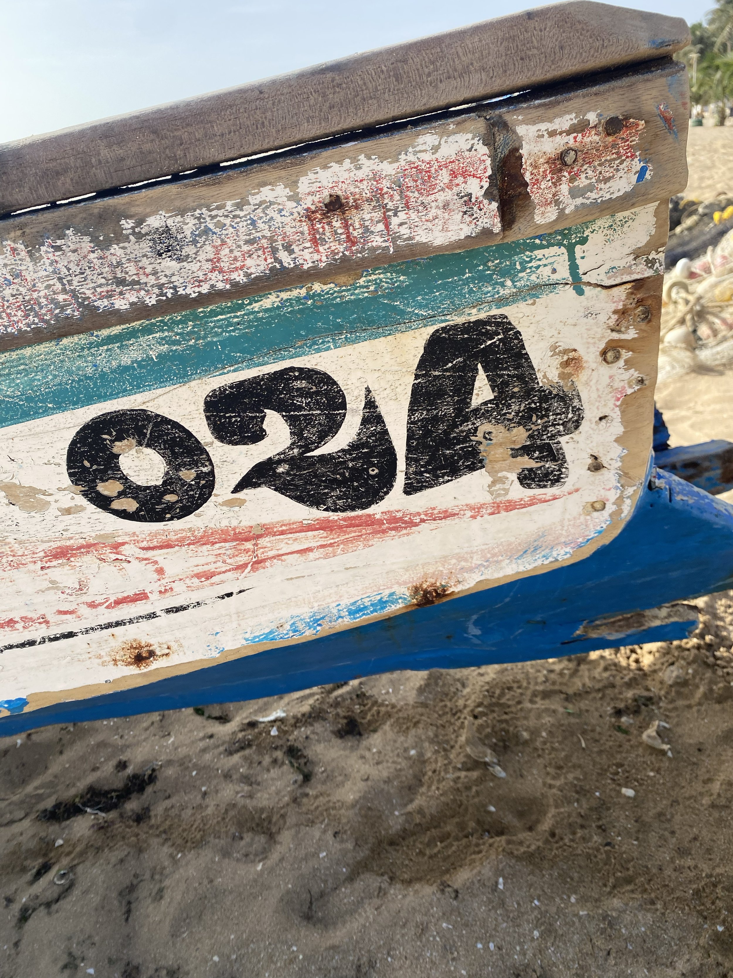 Photo 2 – Pirogue.

Photographie réalisée par un participant lors de l'atelier de médiation artistique, Les Enfants d'ALEFS, Sénégal.