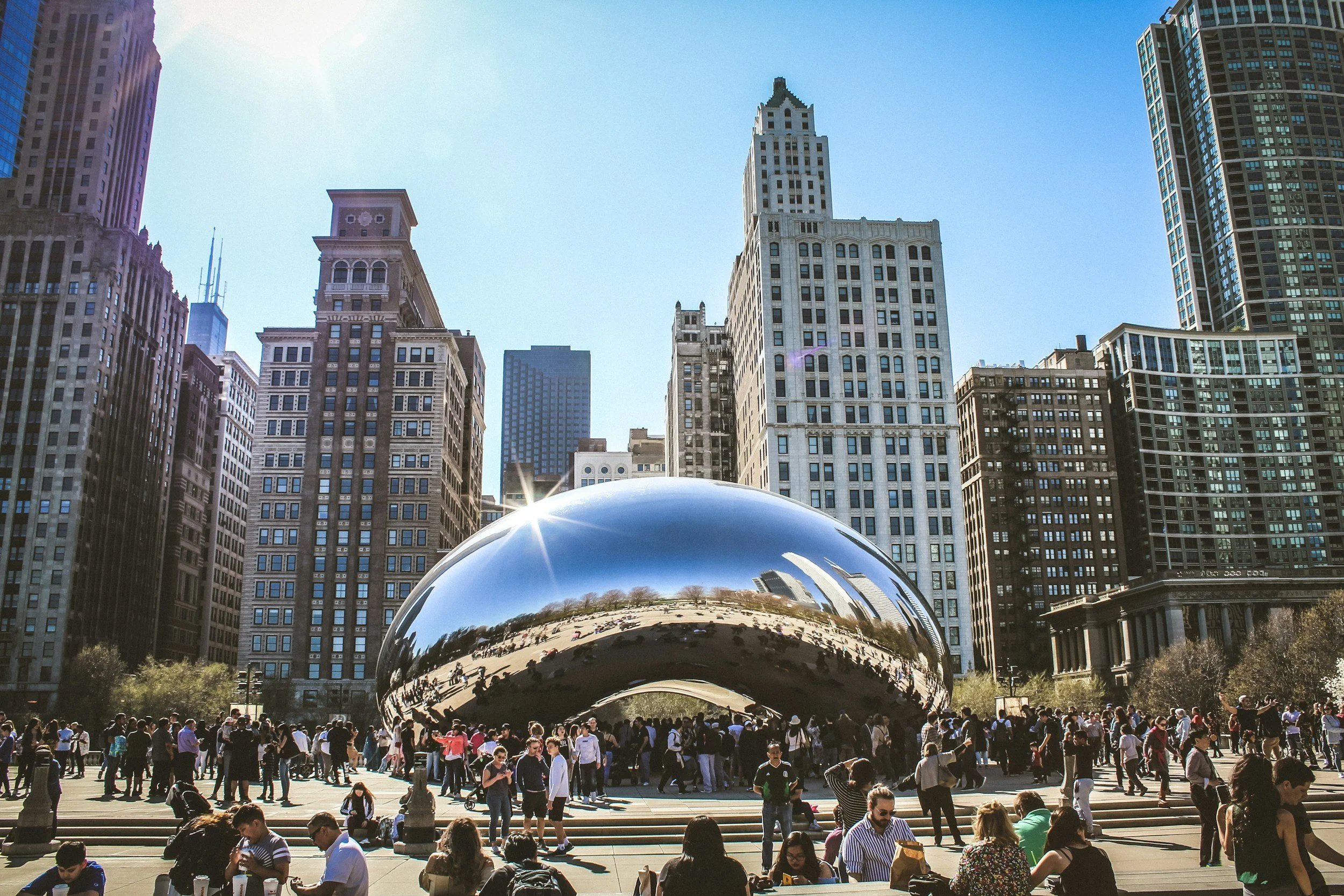 Cloud Gate sculpture in Millennium Park, Chicago