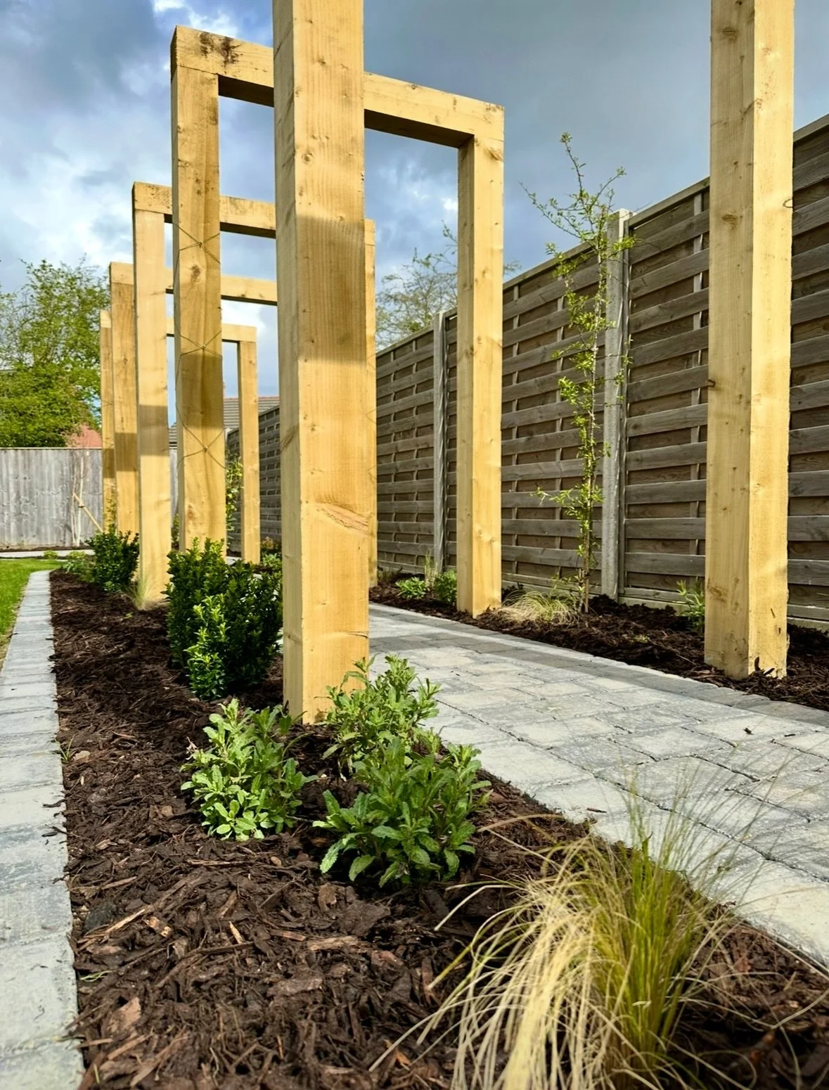 Before &amp; After

I adore how this clients garden is shaping up 😍 

This garden started as a blank canvas, with one large patio area to entertain and a large lawn, this lovely couple wanted some colour and interest bringing into the garden. 

I de