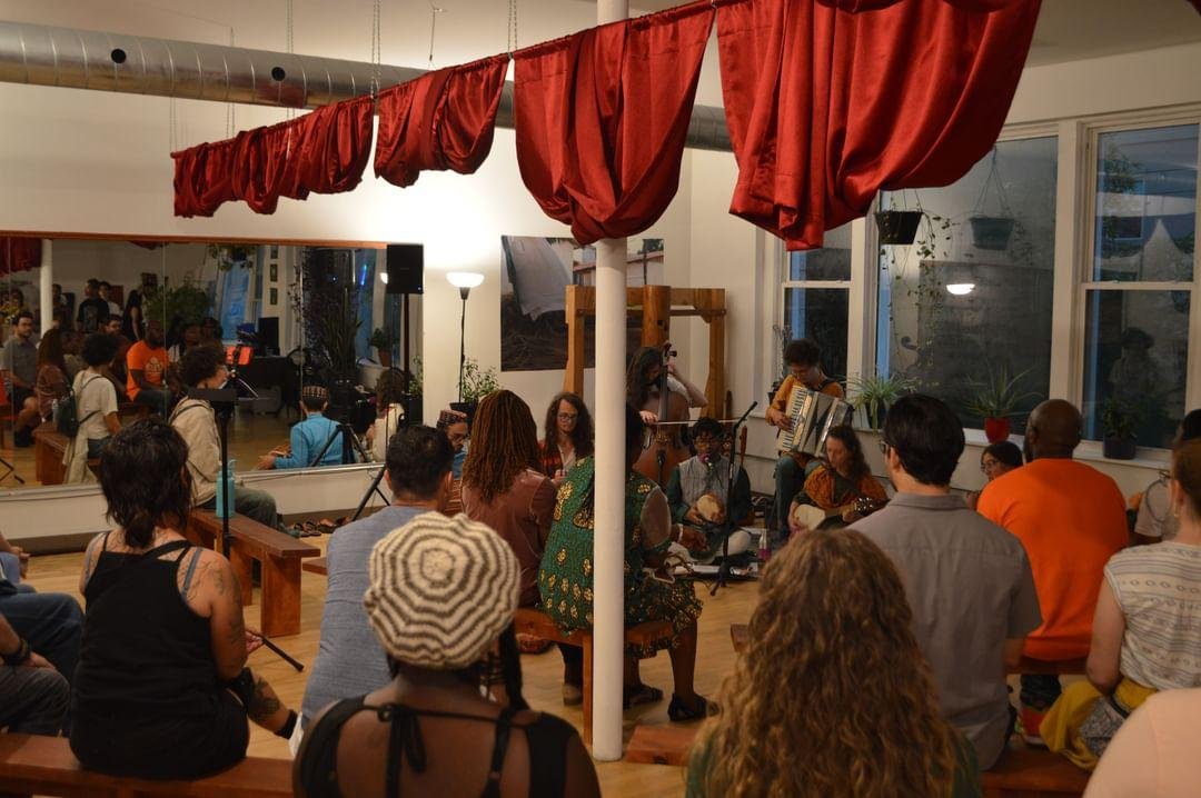 Photo Taken by AMARI @bluurreddd