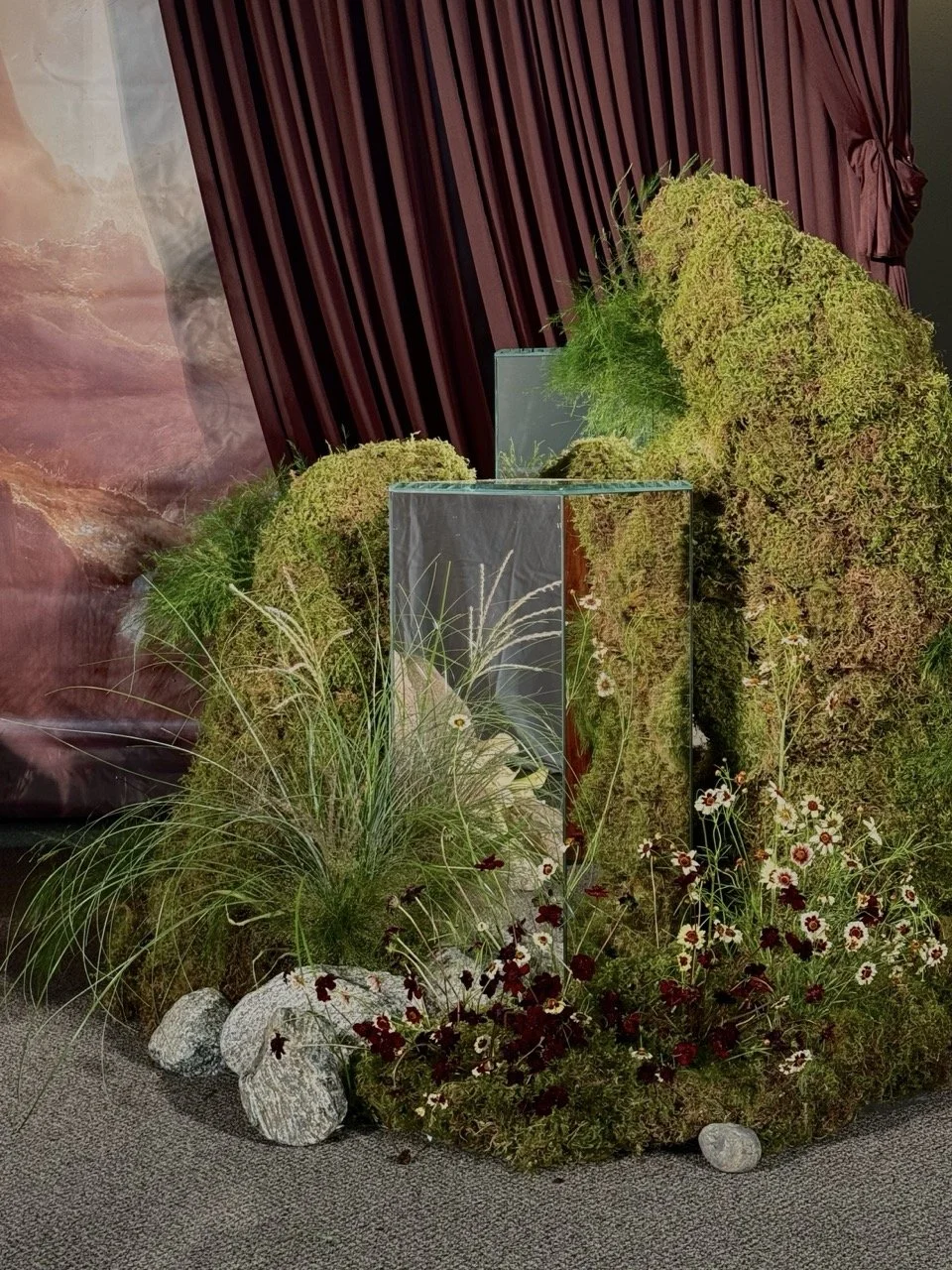 GT-ceremony-closeup-moss.jpeg