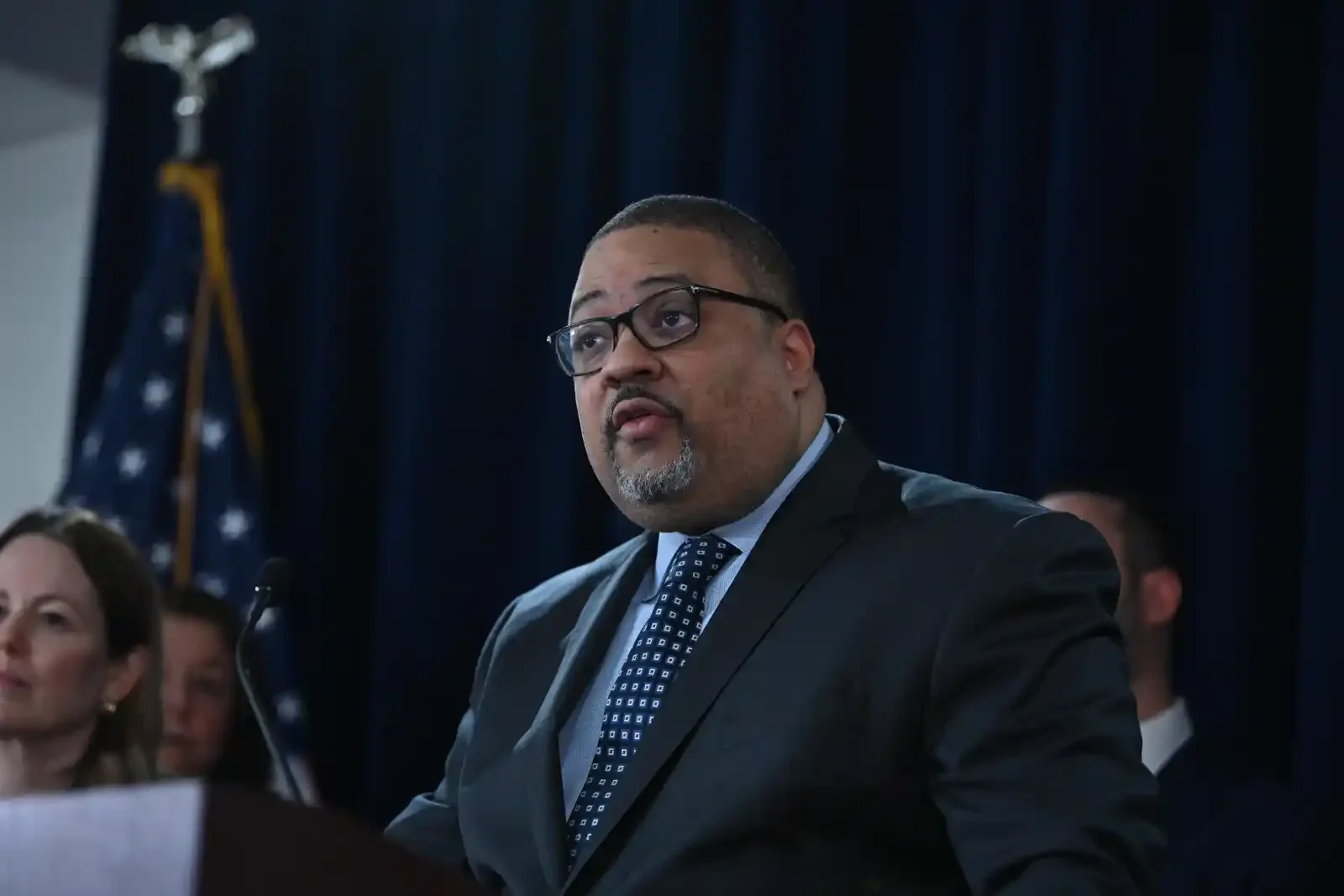 amNY: Man sentenced to 18 years for pushing girlfriend in front of Lower Manhattan subway: DA