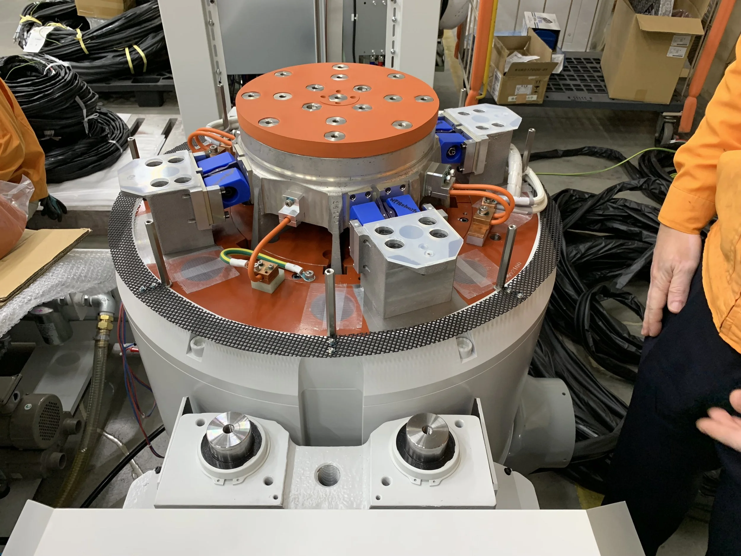 Multi axis AGREE chamber maintenance