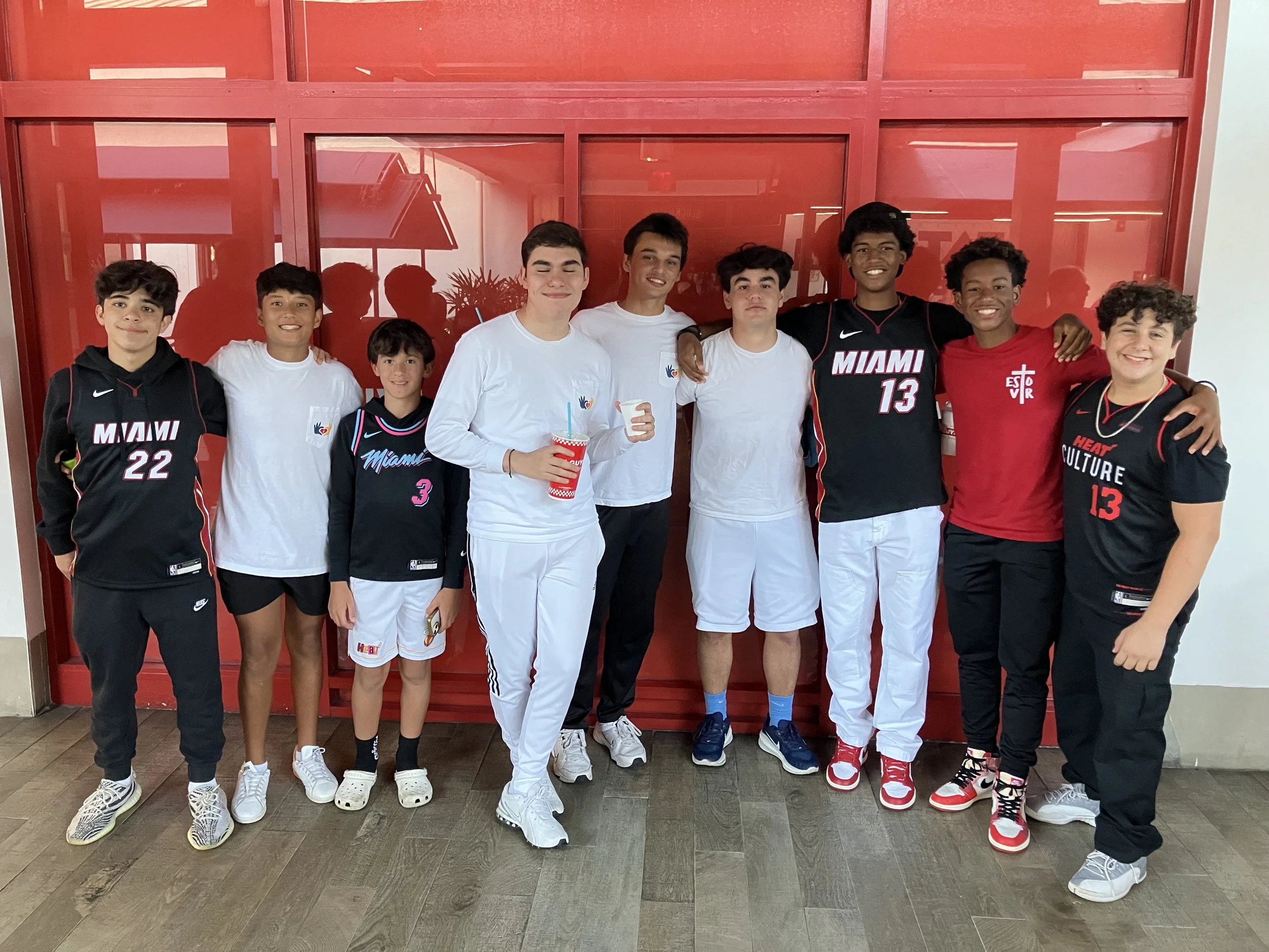 Esto Vir Group: Miami Chapter
