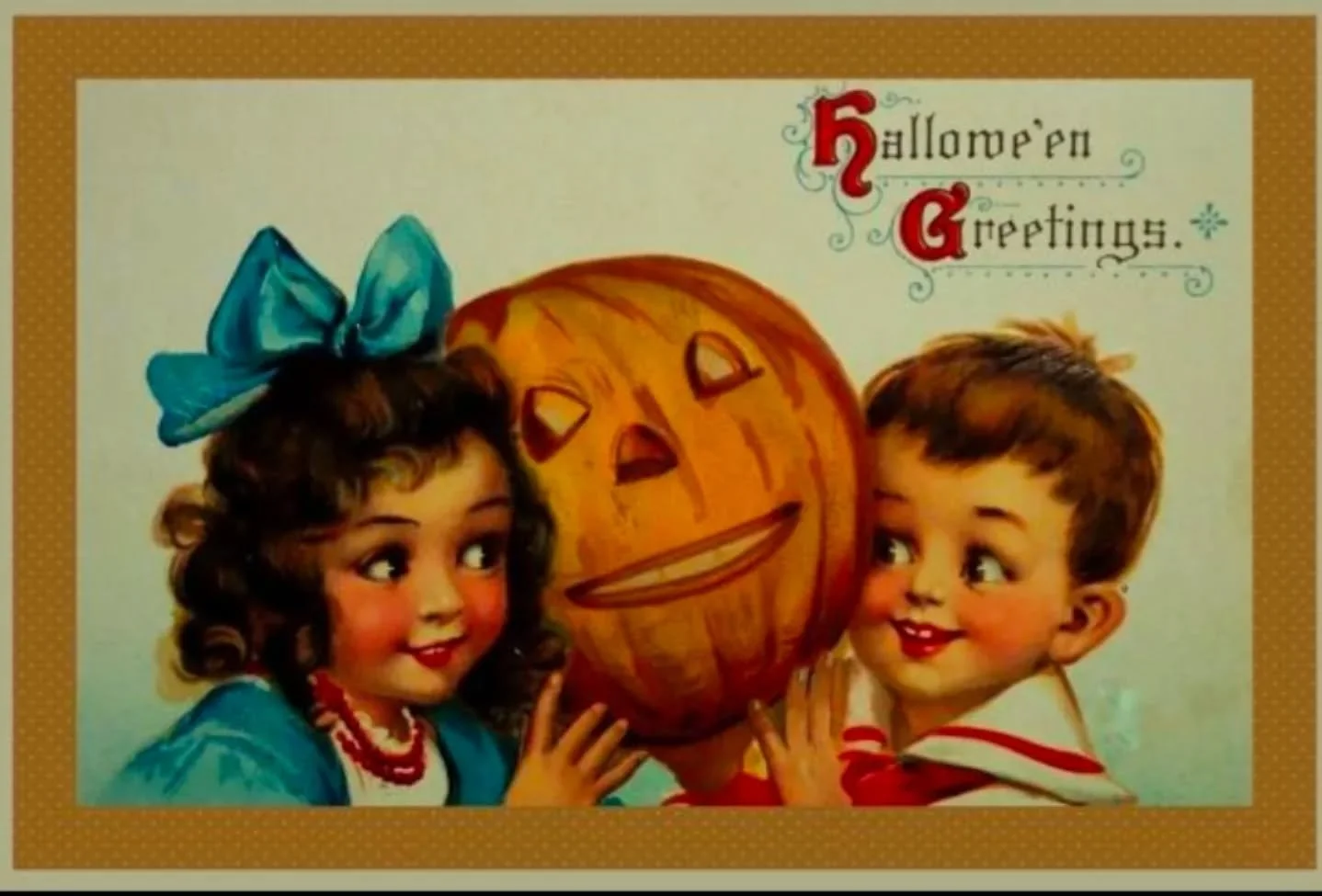 Helping Children Through Halloween Fear

Halloween is meant to be fun for children of all ages. What child doesn't want a bag full of free treats after all?  But famed child development expert, Jean Piaget, found that most children under the age of s