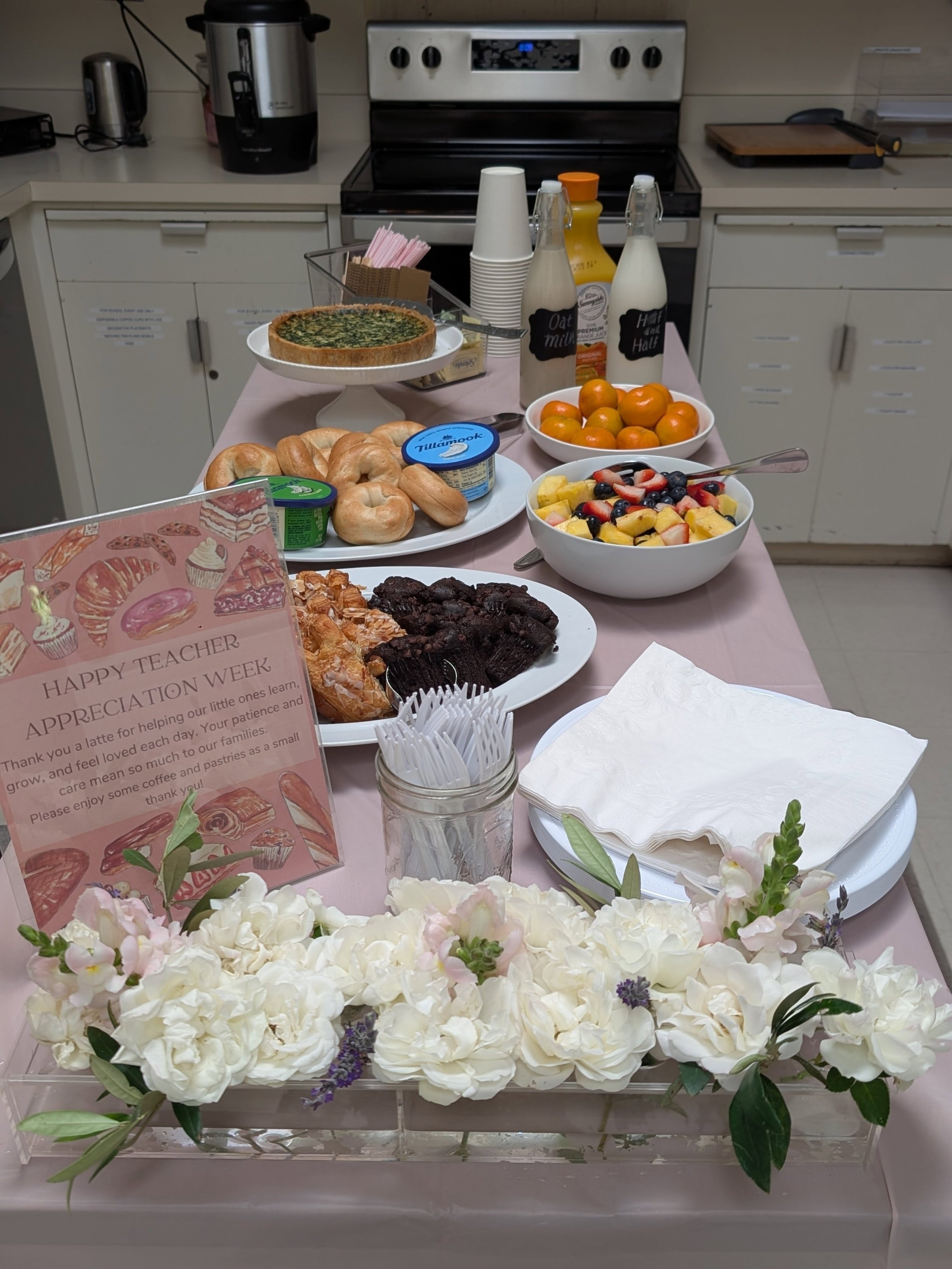 This week is Teacher Appreciation Week! To kick off the week, the Parent Committee treated our teachers to breakfast to "thank them a latte" for all that they do! We appreciate you Teachers and can't wait to spoil you this week!