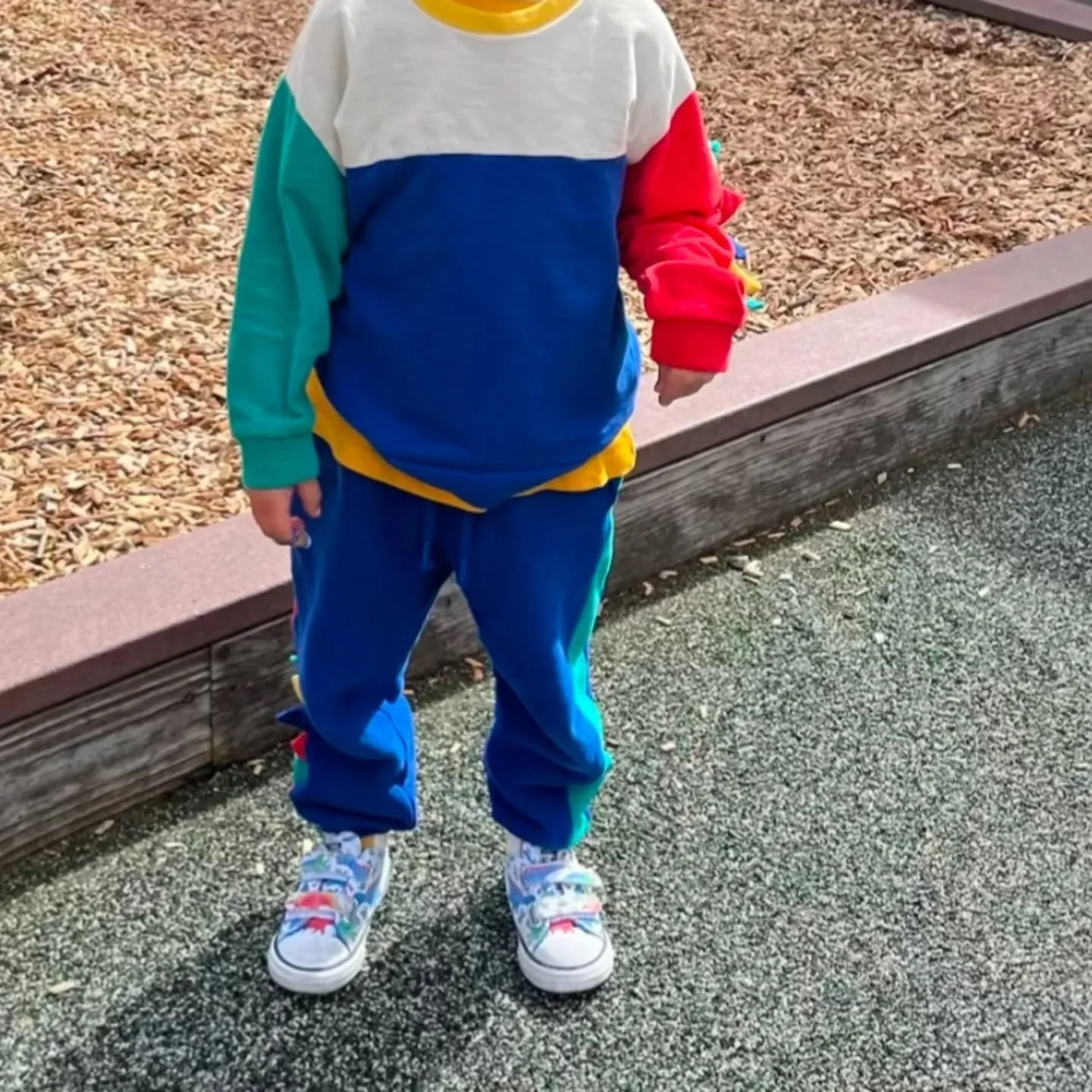 Choosing the right clothing for preschool helps children feel comfortable, confident, and ready to learn through joyful play.
Helpful tips for preschool clothing:
&bull; Dress your child in comfortable, play-friendly clothes that can get messy
&bull;
