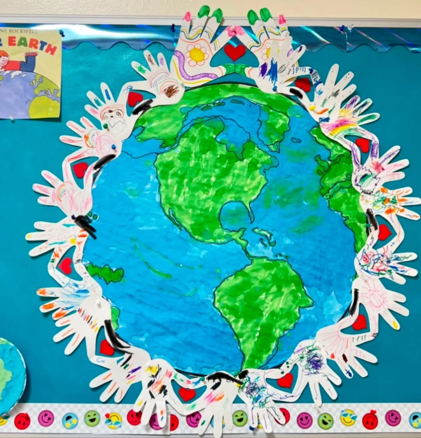 The children in classroom C were all very excited to learn about Spring! Learning about life cycles of a plant 🌱 and a butterfly 🦋 and talking about how important it is to keep our planet 🌎 clean and safe! The children practiced their skills and l
