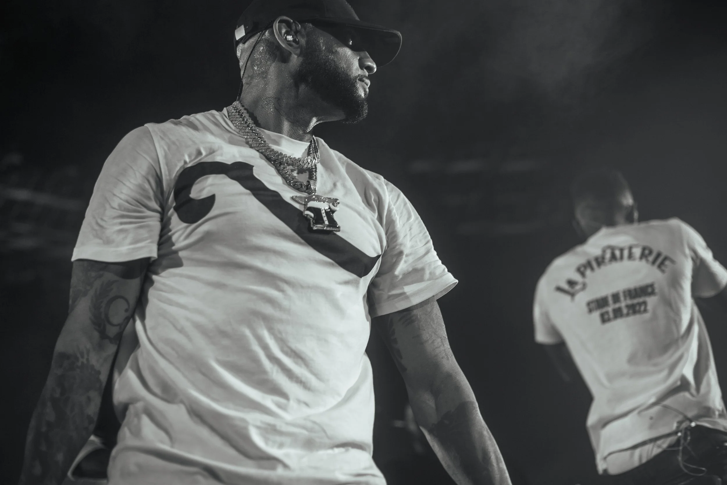 Artiste Booba sur scène avec Gato sur le morceau , "Move Lang"