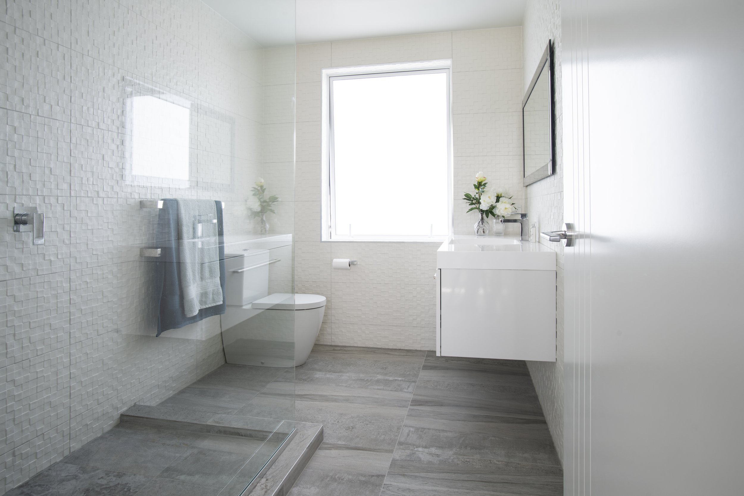Bathroom LRP9464-Edit.jpg
