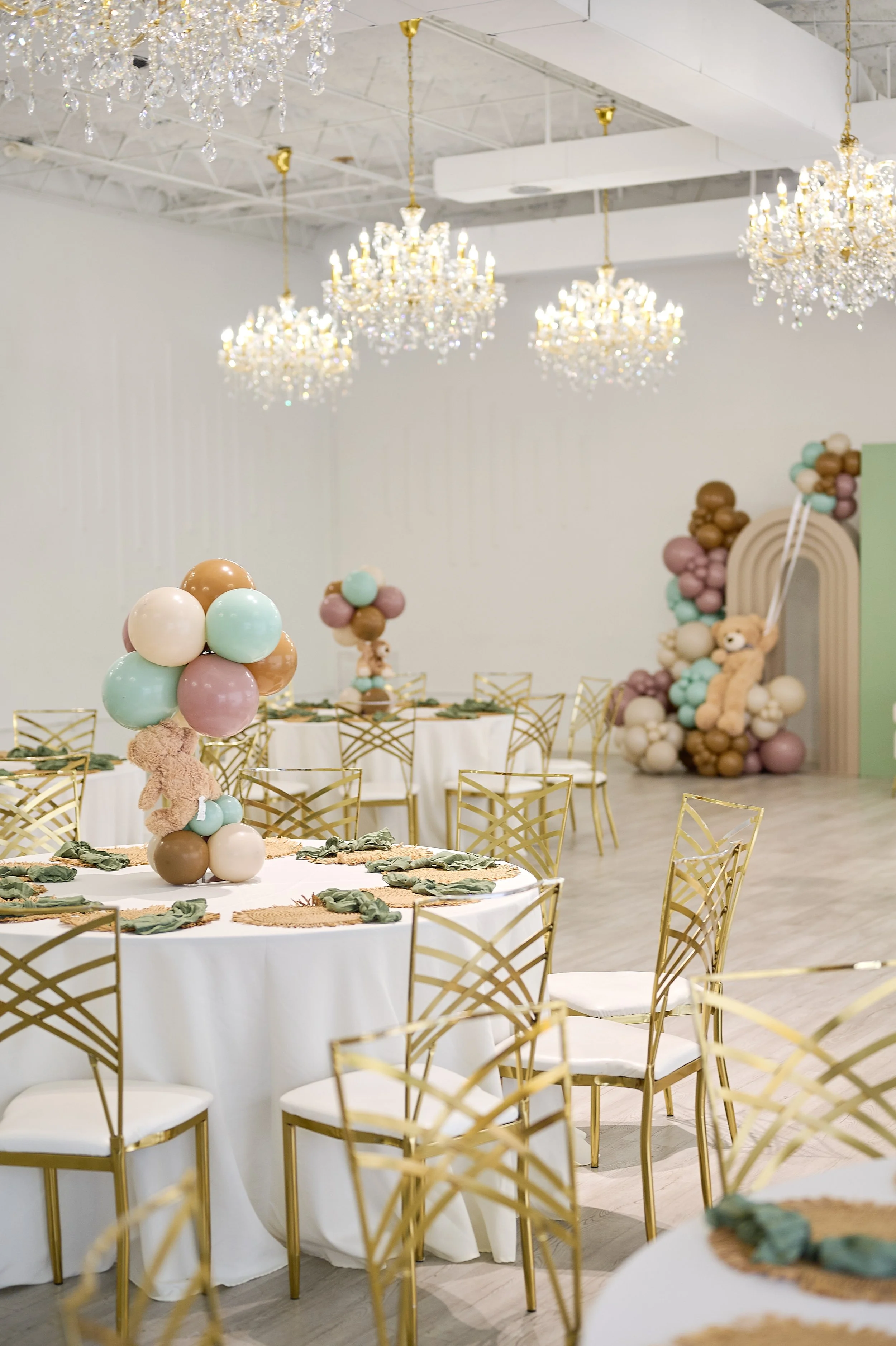 WHITE FLOWER 0100.jpg