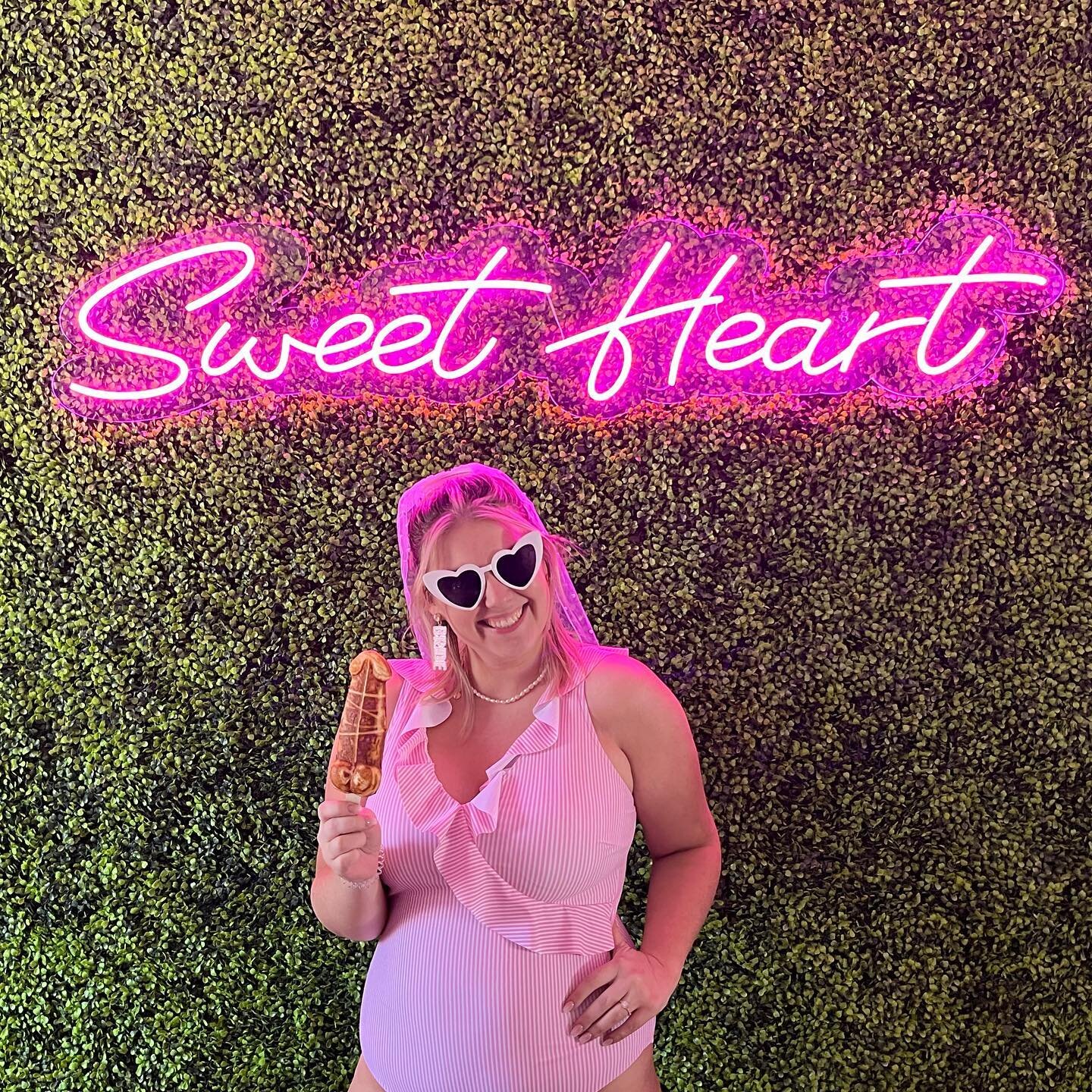 Saturdays are for the girls 🥂#bachbrunch

#scottsdalebachelorette #gigglesticks #gigglesticksbrunch #saturdaysareforthegirls #bacheloretteparty #bach #bachelorette #saturdayvibes #saturdaybrunch