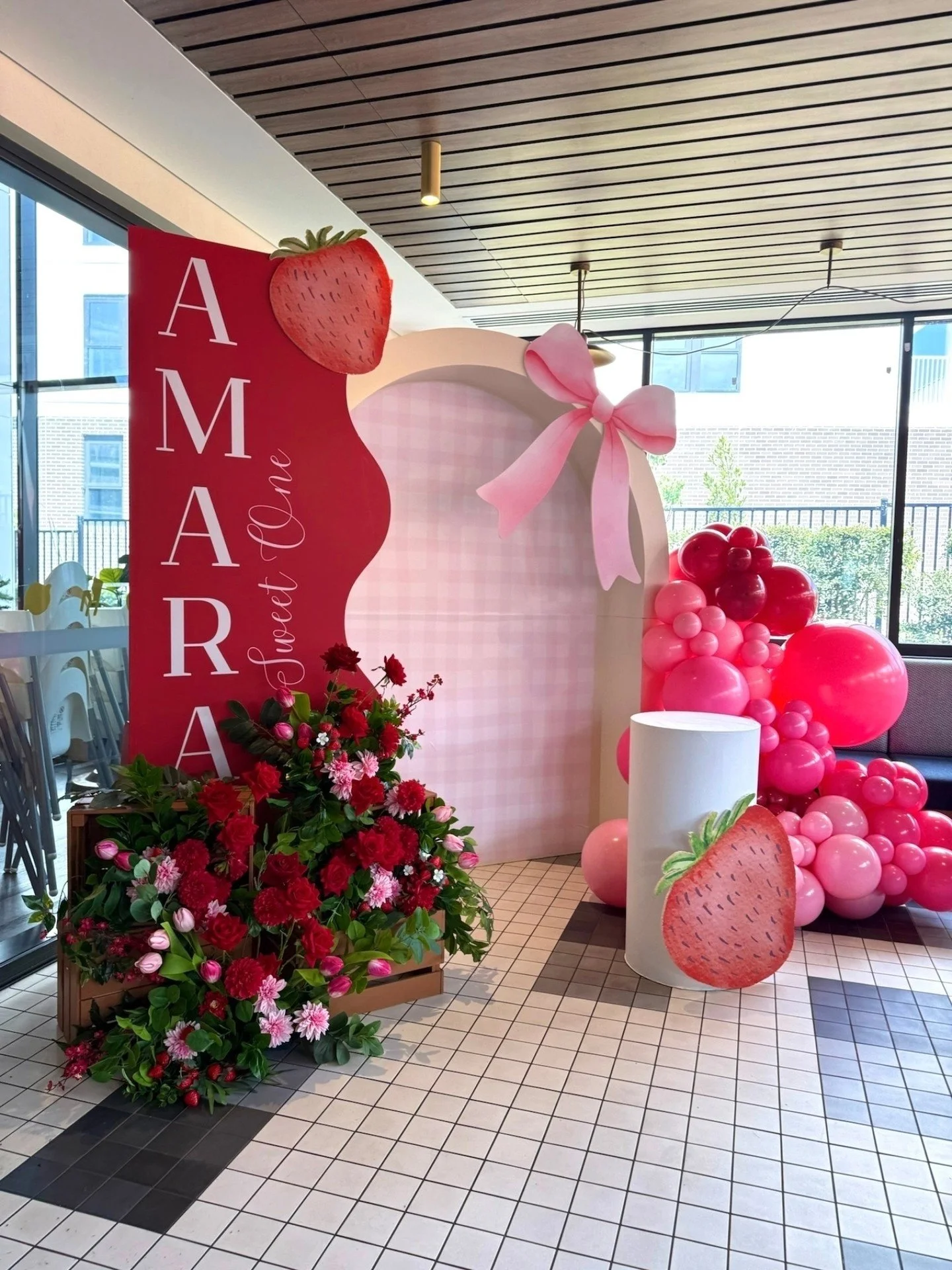 Amara&rsquo;s a Berry Sweet One 🍓🌷❤️

Bookings open for 2026! Enquire now through the link in our bio to bring your little one&rsquo;s event to life ✨

All event installations are executed by Ivory Stone Collective. @_wishdustballoons, @theultimate