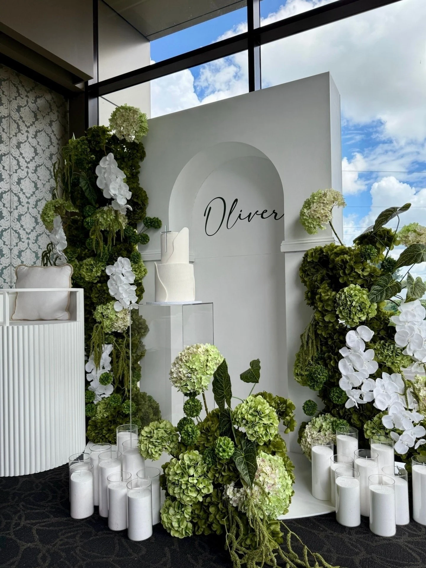 It's all in the detail's for Oliver's christening 💚

Are you planning a christening and need some styling advice? Get in touch and we can help you out.

Full installation executed by @ivorystonecollective_
Venue @bivianosdural

#eventstyling #greent