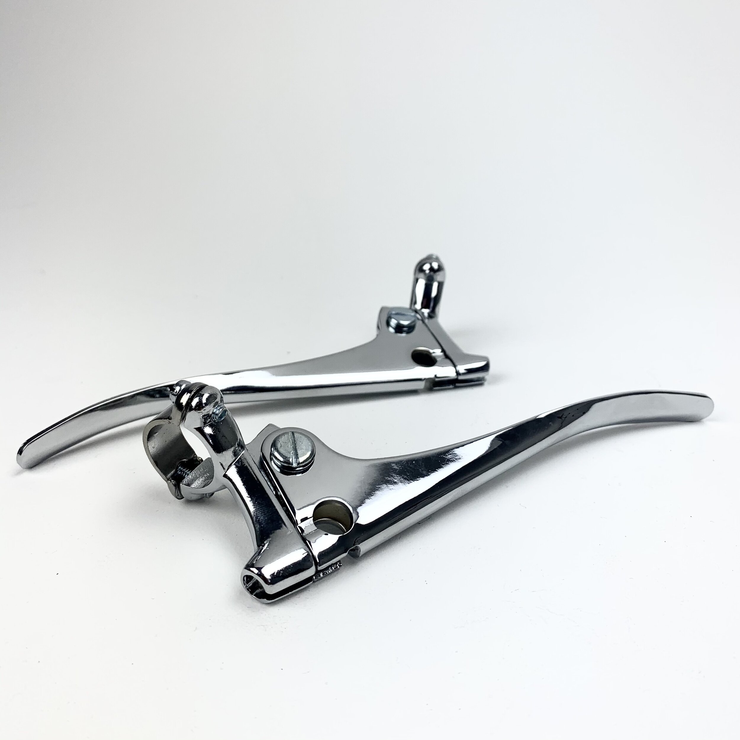 triumph+style+levers+-+sabotage+motorcycles2.jpeg