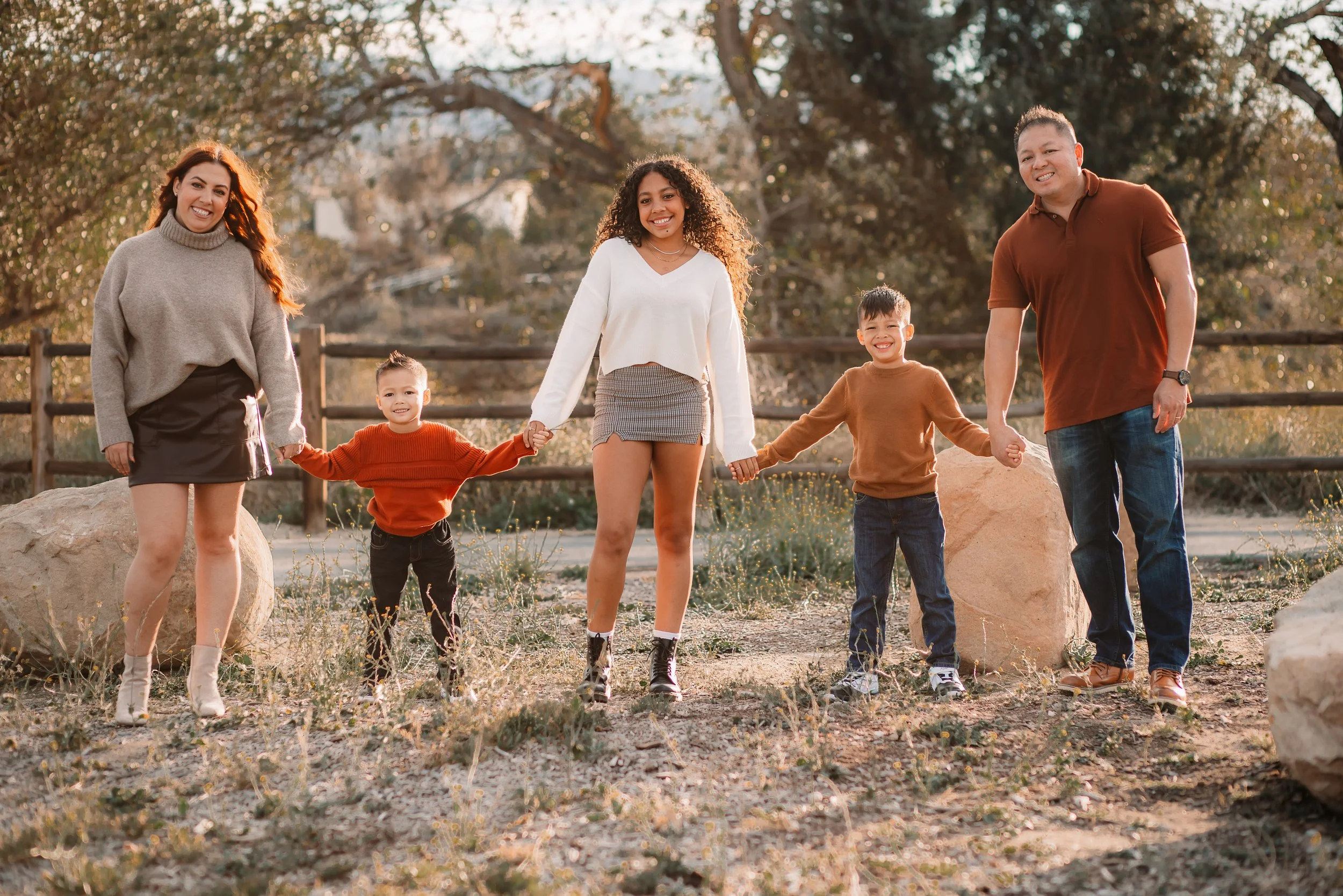 Santa Clarita Photographer - Santa Clarita Family Photographer - Santa Clarita Family Photos - this photo location is at iron horse trailhead santa clarita california - family of 5 photos