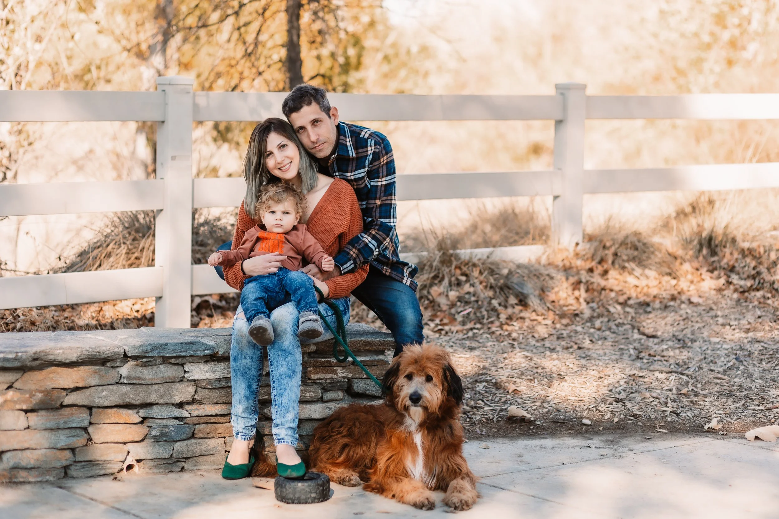Santa Clarita Photographer - Santa Clarita Family Photographer - Santa Clarita Family Photos - this photo location is at a local park in Santa Clarita