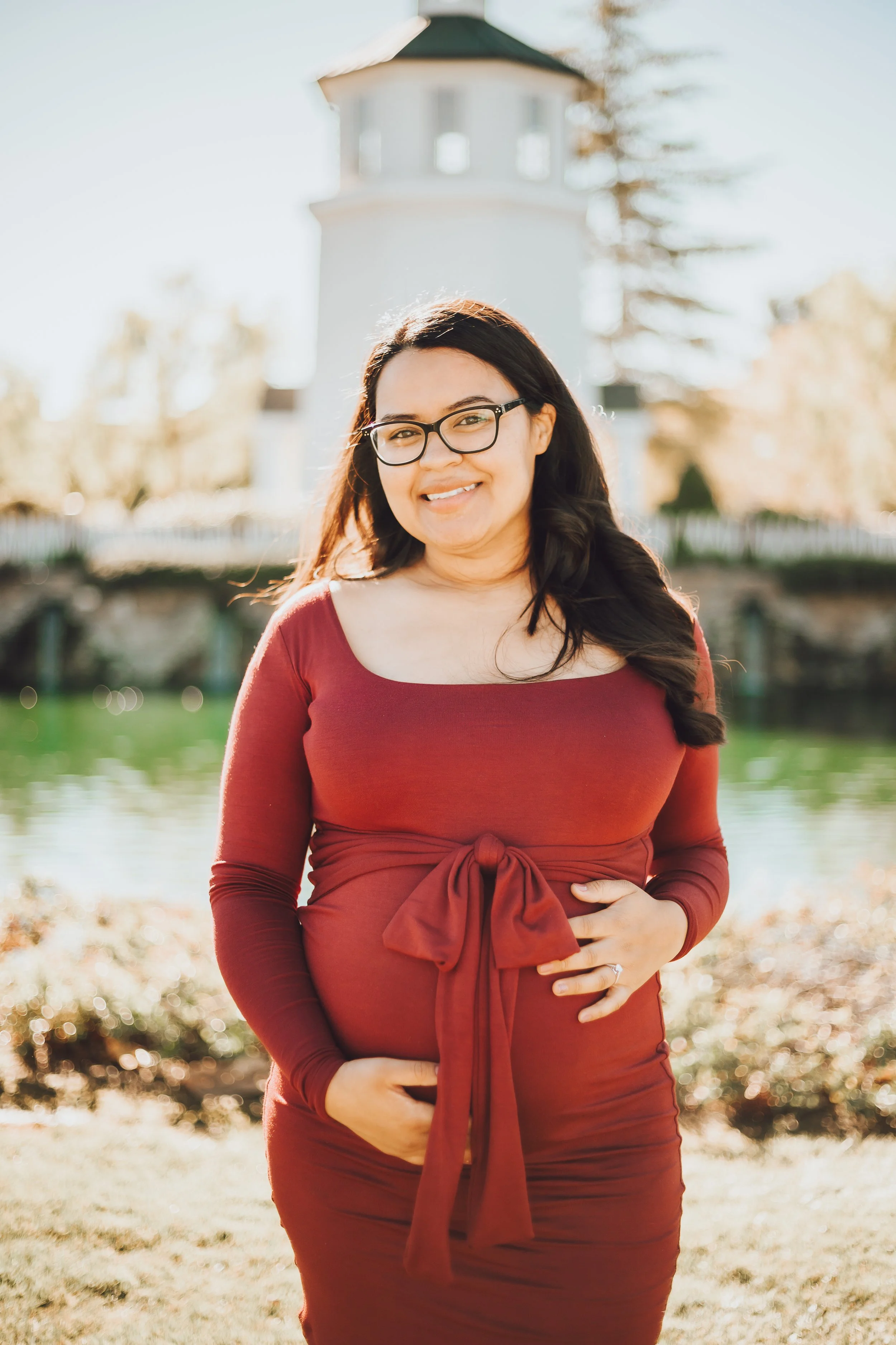 Santa Clarita Photographer - Santa Clarita Maternity Photographer - Santa Clarita Maternity Photos - this photo location is at bridgeport valencia lighthouse