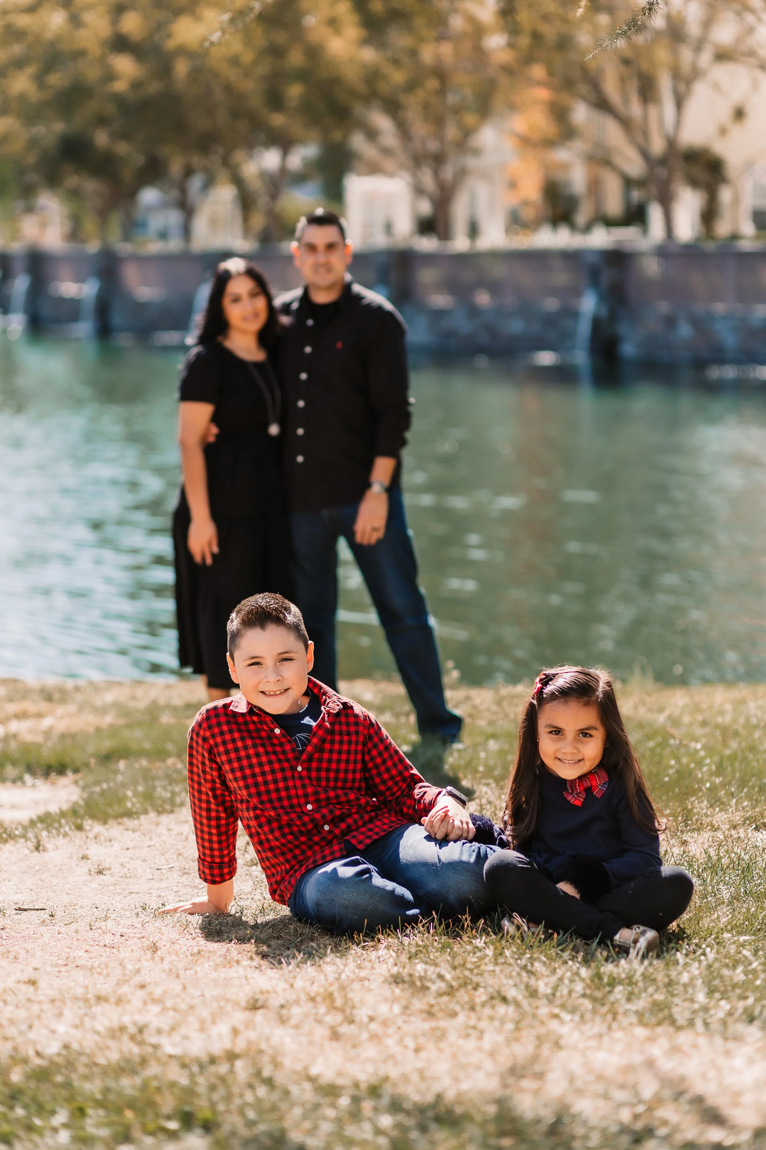 Santa Clarita Photographer - Santa Clarita Family Photographer - Santa Clarita Family Photos - this photo location is at bridgeport Valencia