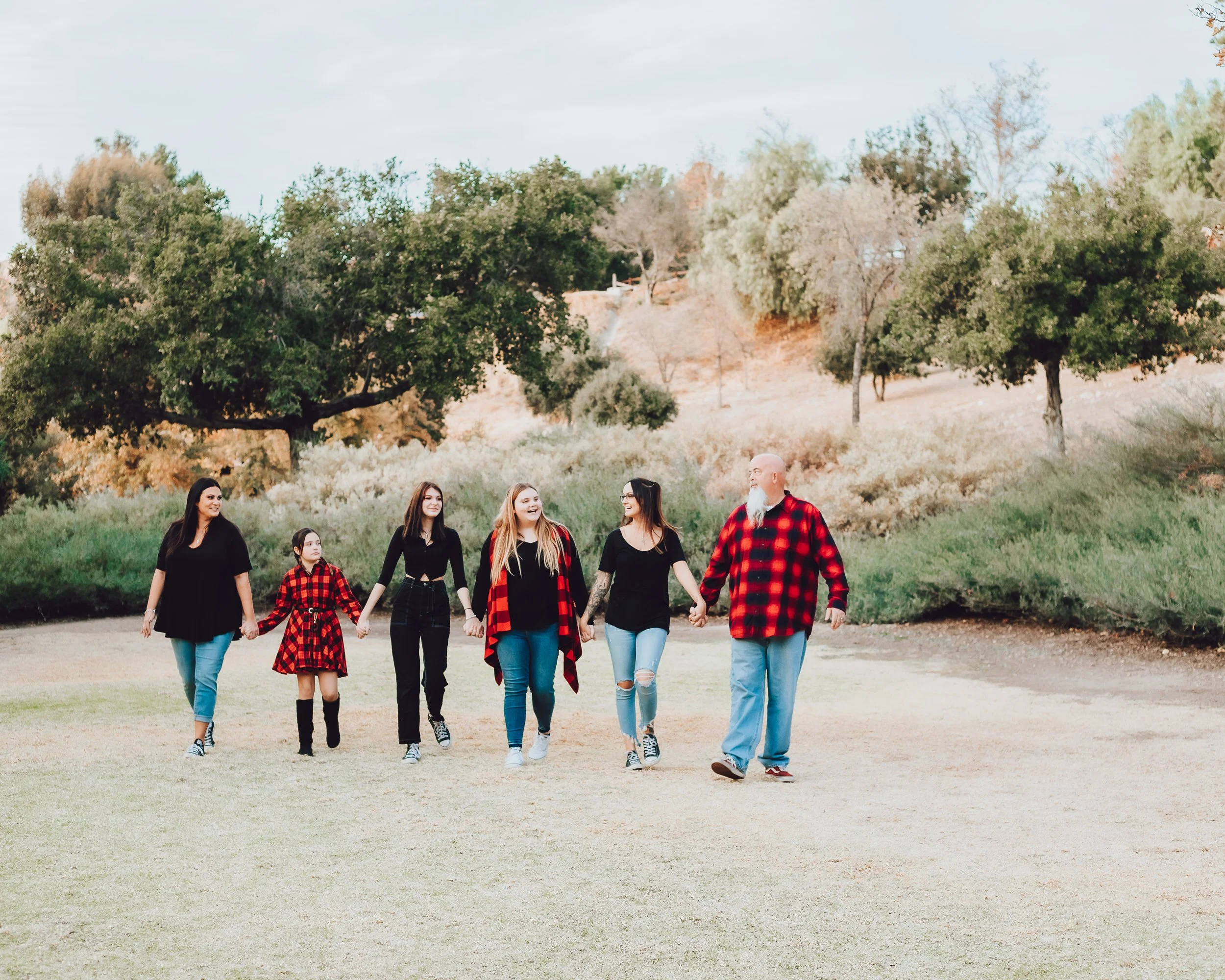 Santa Clarita Photographer - Santa Clarita Family Photographer - Santa Clarita Family Photos - this photo location is at canyon country park