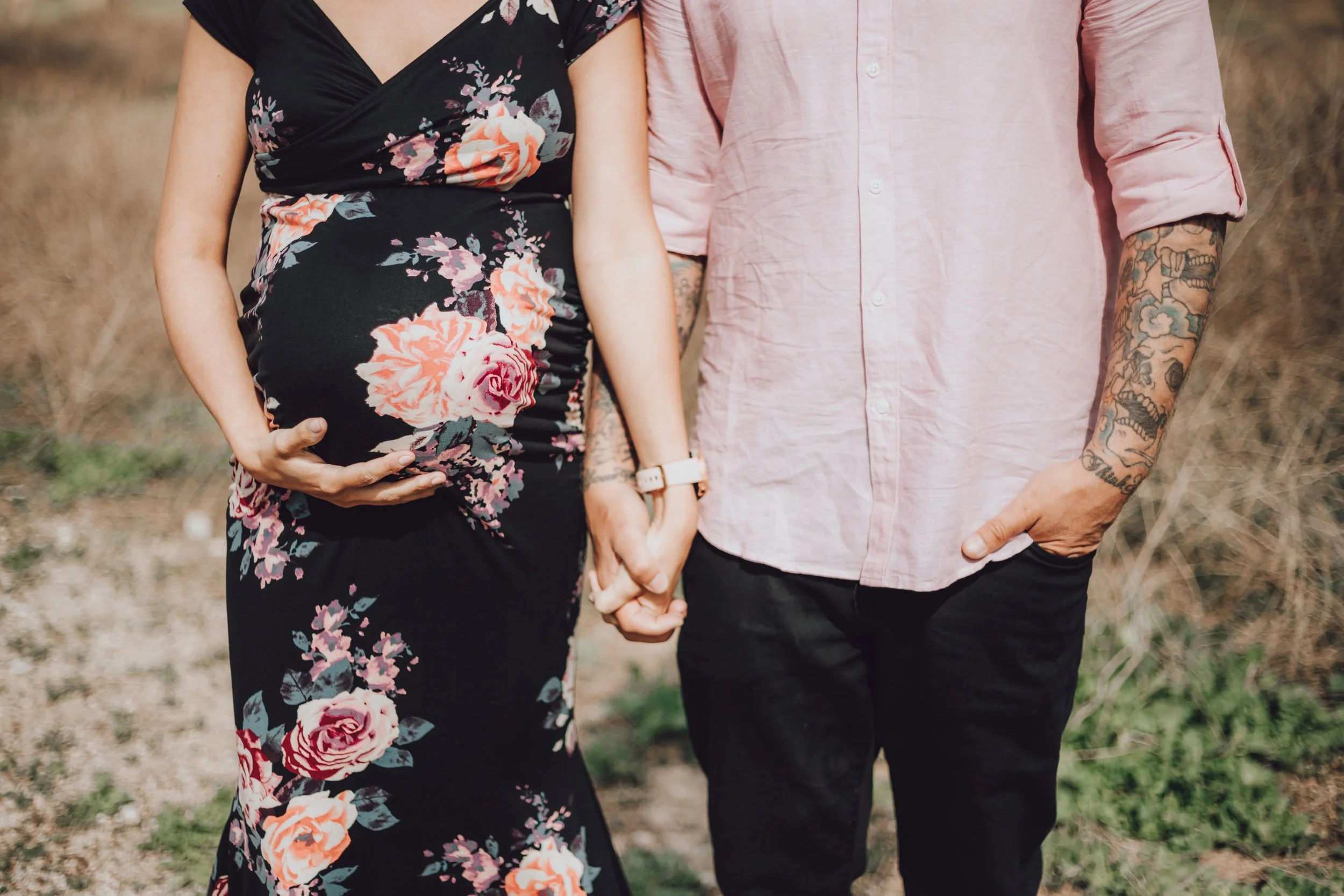 Santa Clarita Photographer - Santa Clarita Maternity Photographer - Santa Clarita Maternity Photos - this photo location is at iron horse trailhead in Valencia ca