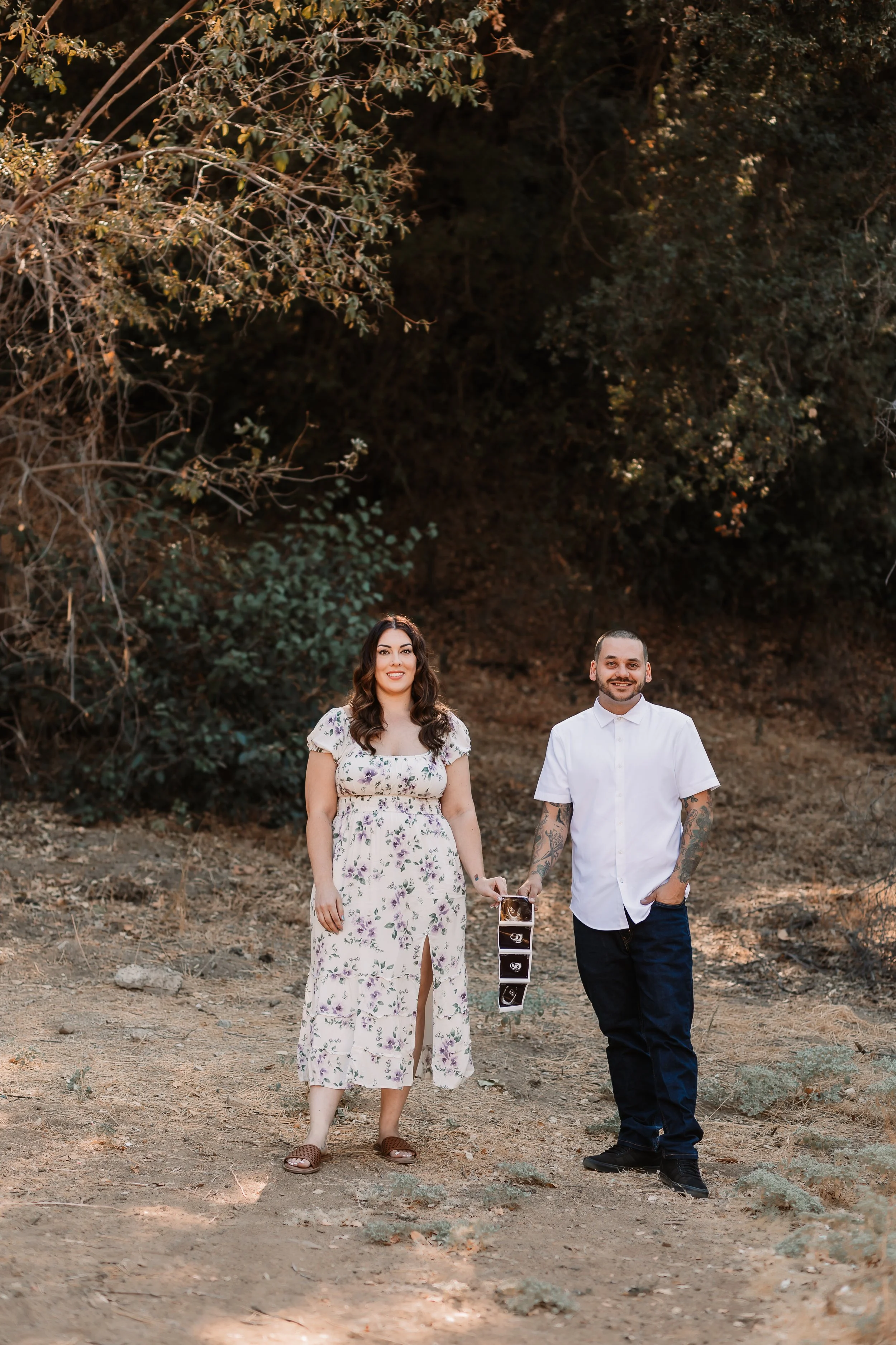 Maternity portrait in golden light at Placerita Canyon Nature Center, Newhall maternity photos