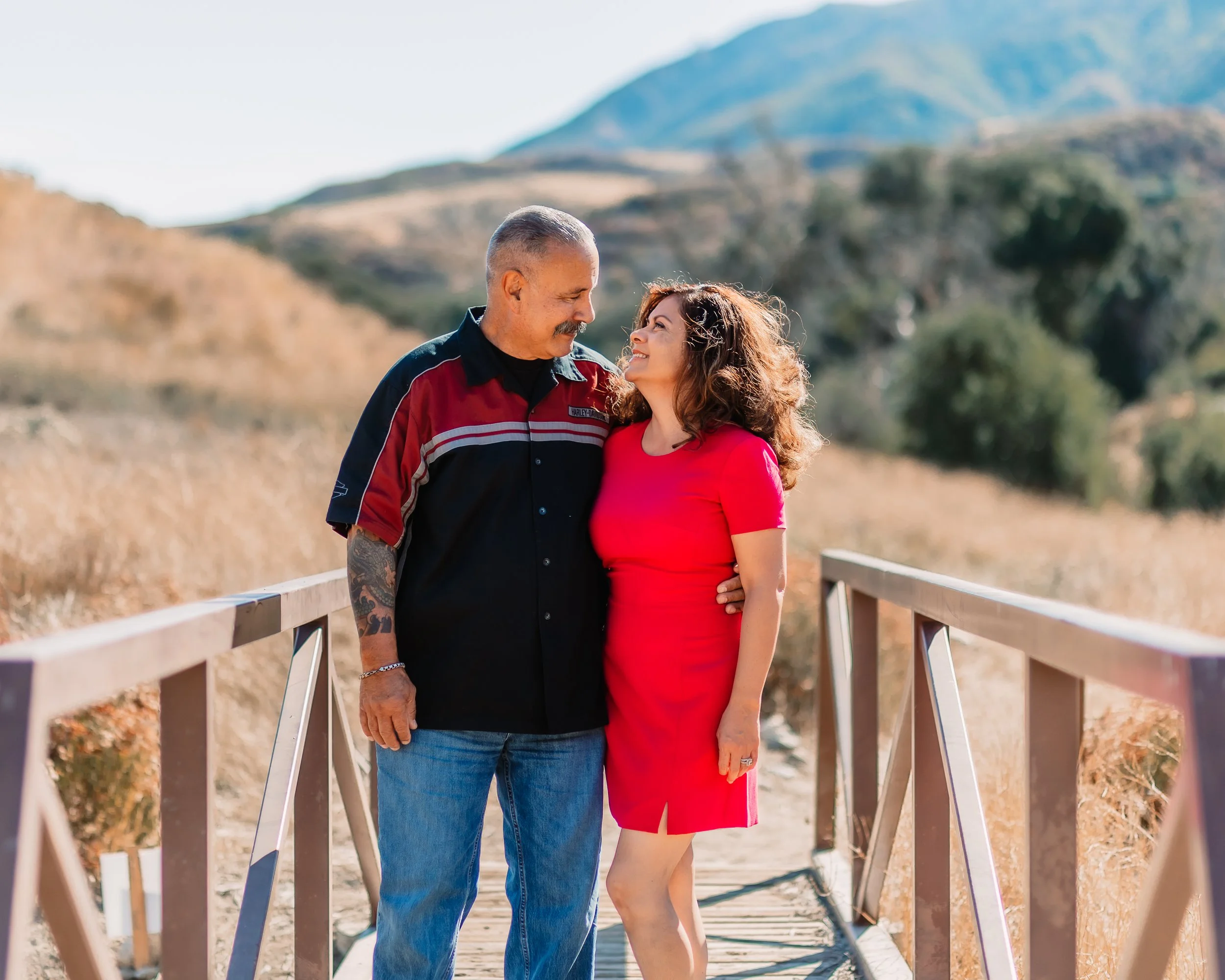 Santa Clarita Photographer - Santa Clarita Family Photographer - Santa Clarita Family Photos - this photo location is at golden valley ranch open space