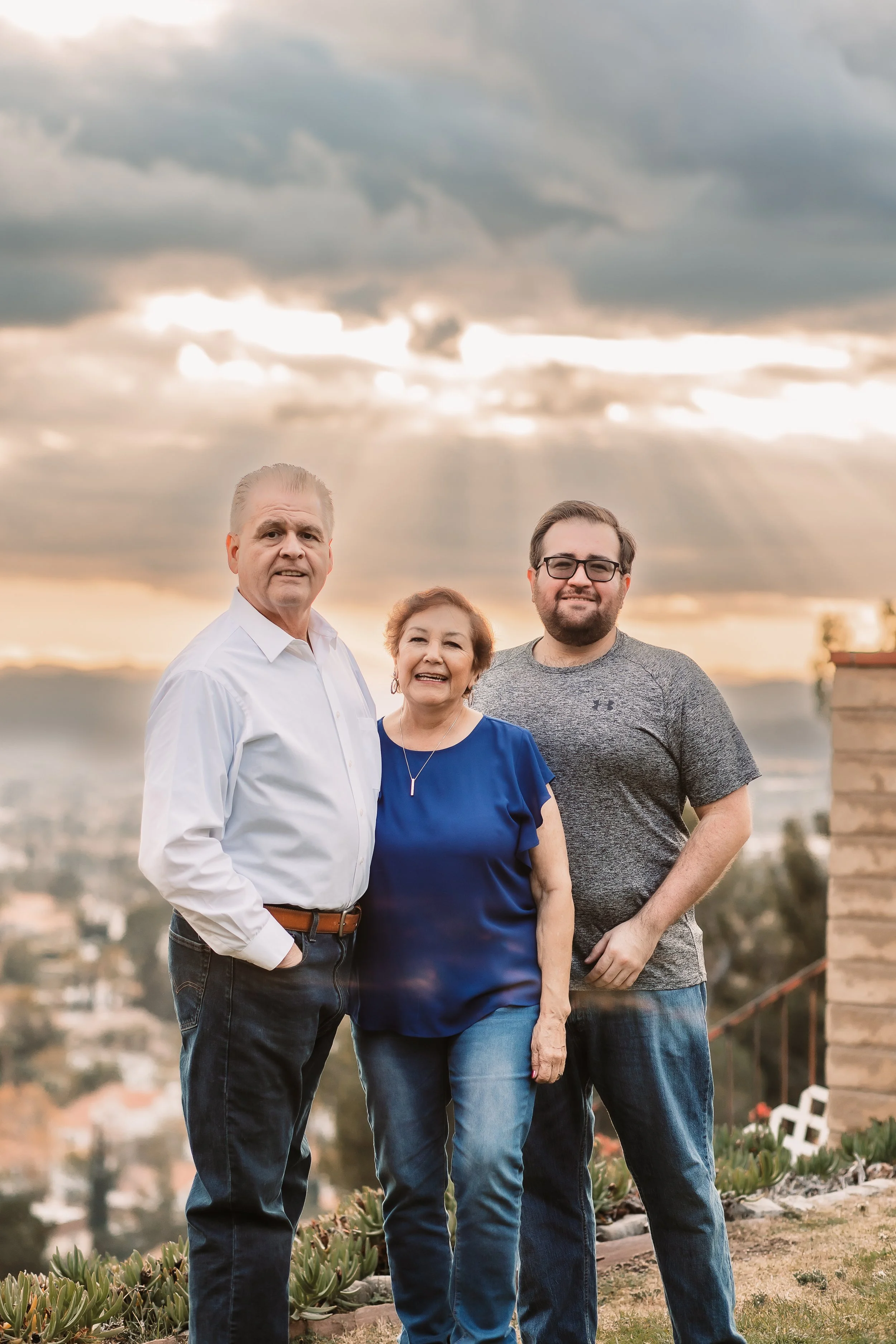 Santa Clarita Photographer - Santa Clarita Family Photographer - Santa Clarita Family Photos - this photo location is at private home