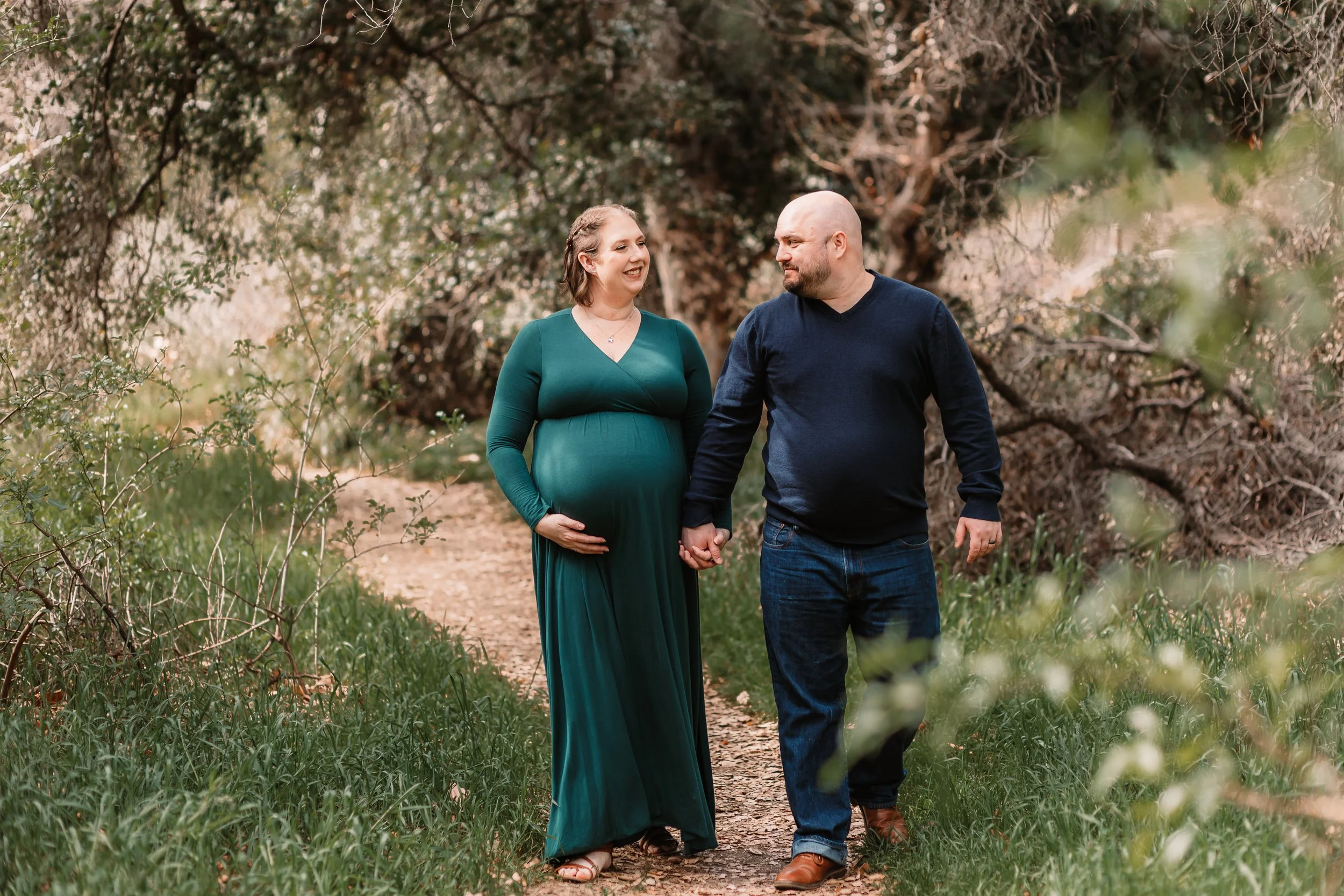 Santa Clarita Photographer - Santa Clarita Maternity Photographer - Santa Clarita Maternity Photos - this photo location is at placerita canyon nature center in santa clarita california