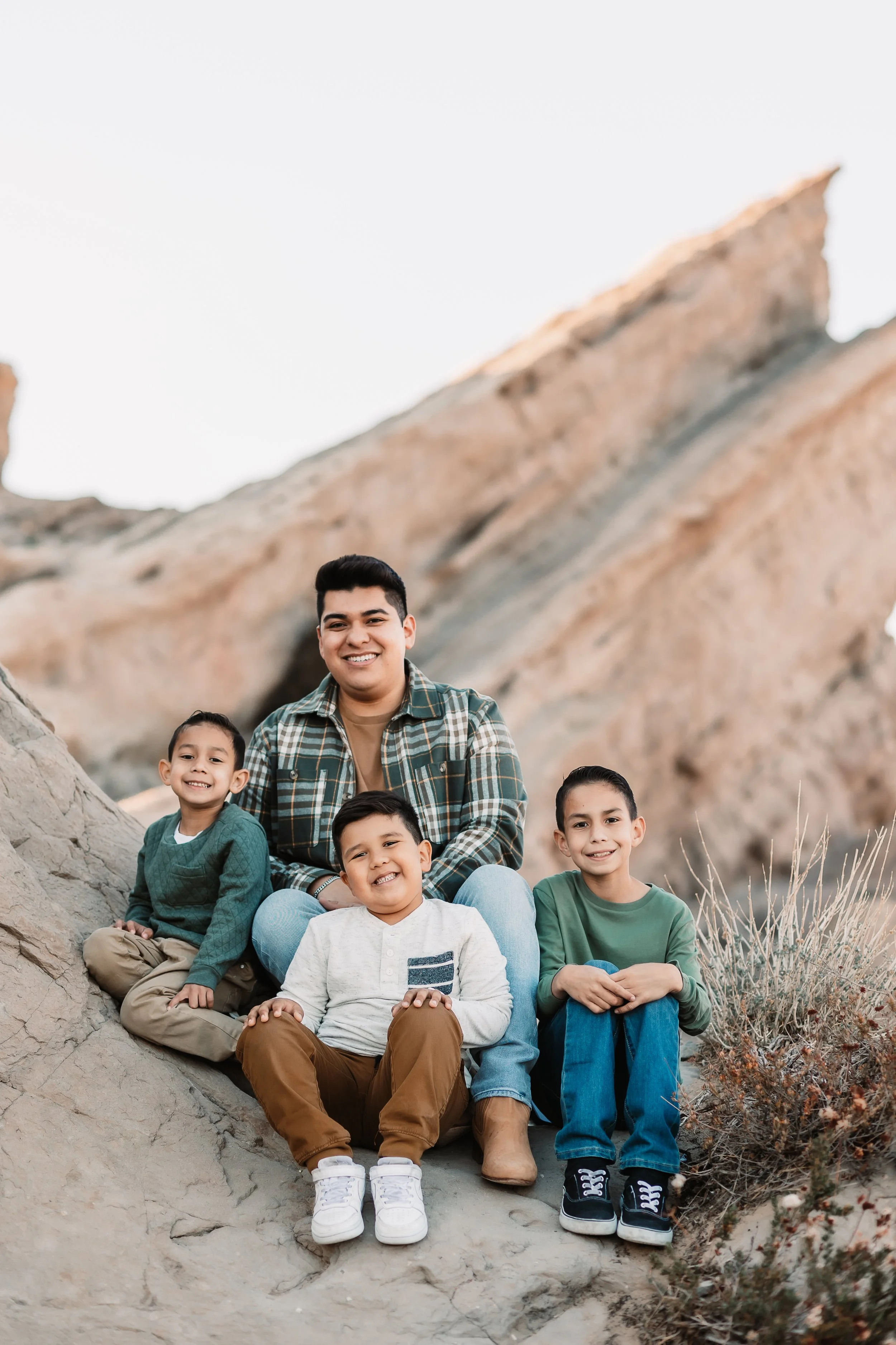Santa Clarita Photographer - Santa Clarita Family Photographer - Santa Clarita Family Photos - this photo location is at vasquez rocks in agua dulce