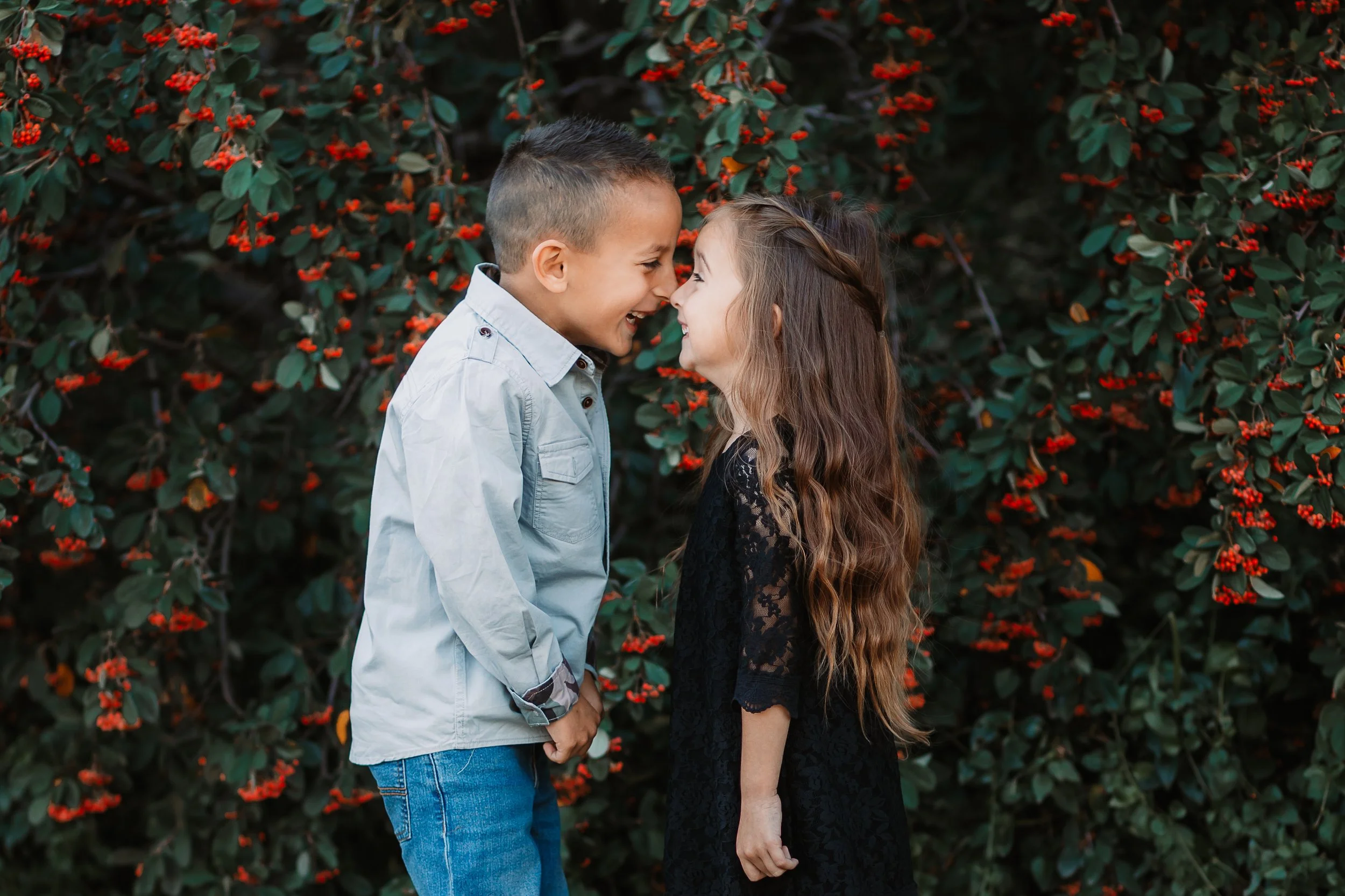 Santa Clarita Photographer - Santa Clarita Family Photographer - Santa Clarita Family Photos - this photo location is Saugus california