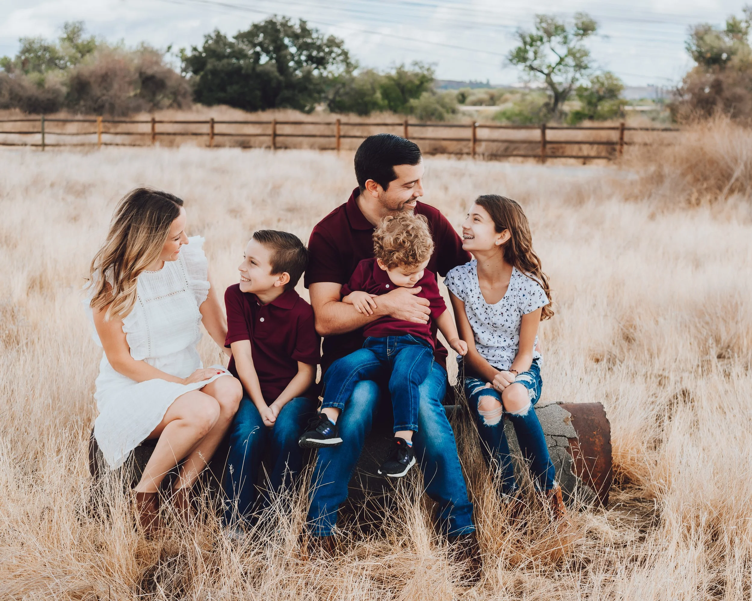 Santa Clarita Photographer - Santa Clarita Family Photographer - Santa Clarita Family Photos - this photo location is at Iron Horse Trailhead