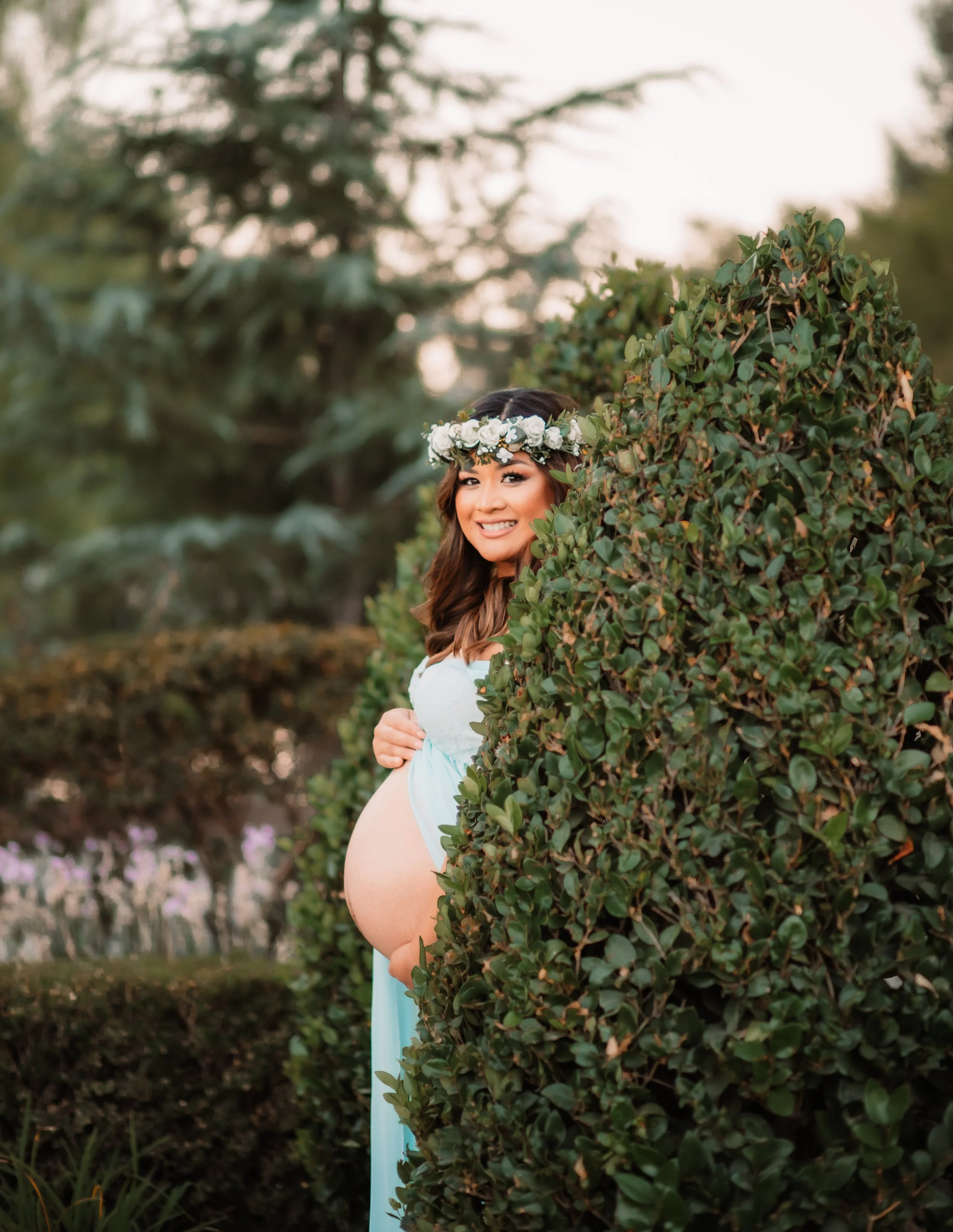 Santa Clarita Photographer - Santa Clarita Maternity Photographer - Santa Clarita Maternity Photos - this photo location is at bridgeport valencia lighthouse in valencia ca