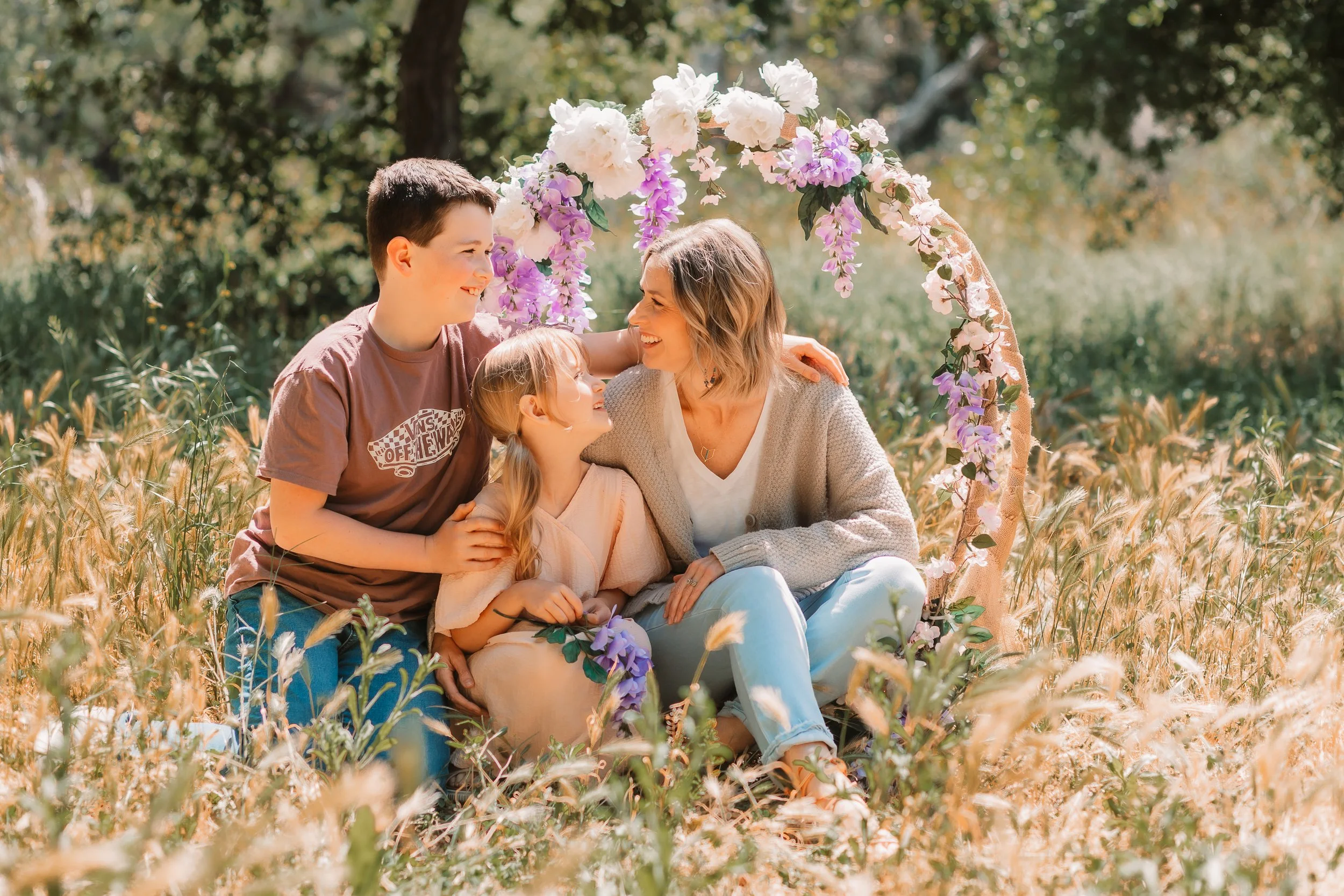 Santa Clarita Photographer - Santa Clarita Family Photographer - Santa Clarita Family Photos - mommy and me session in santa clarita california - placerita canyon nature center