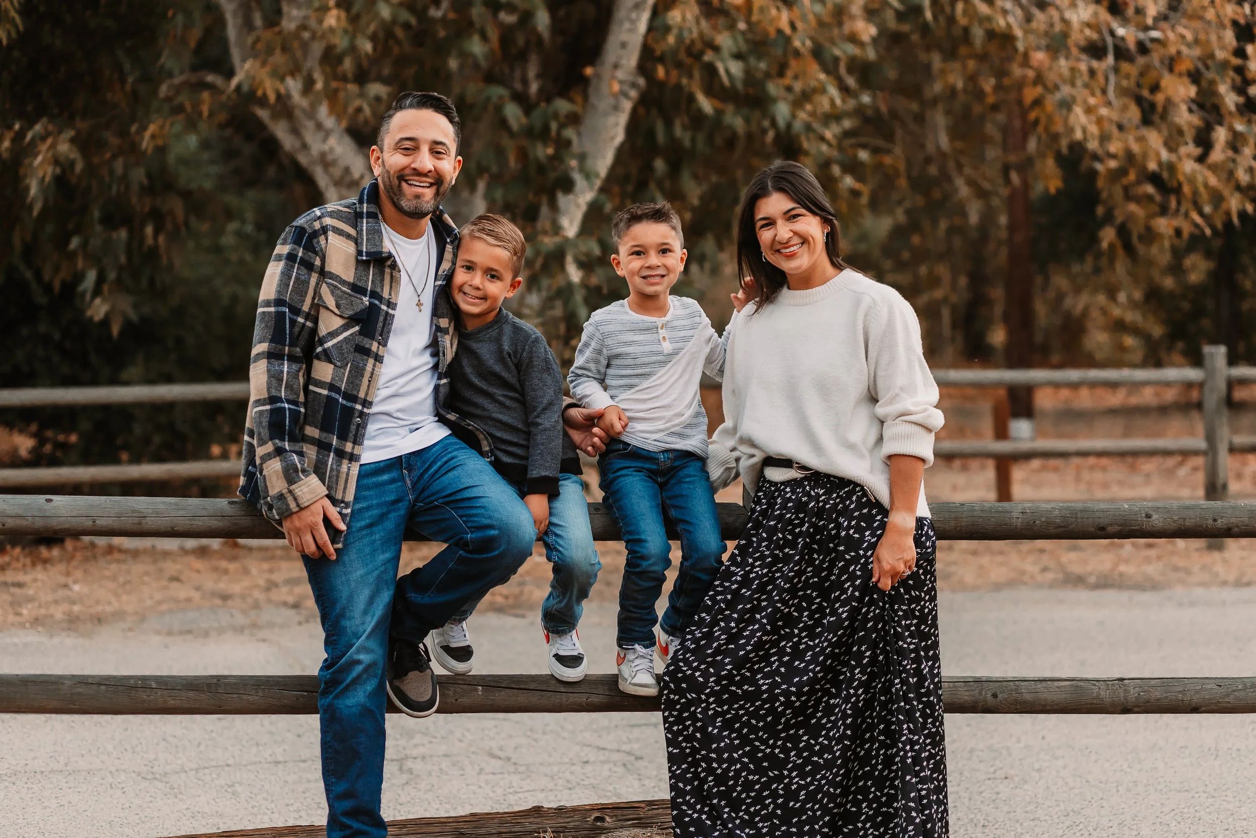 Family at Placerita Canyon, Placerita Canyon family photos