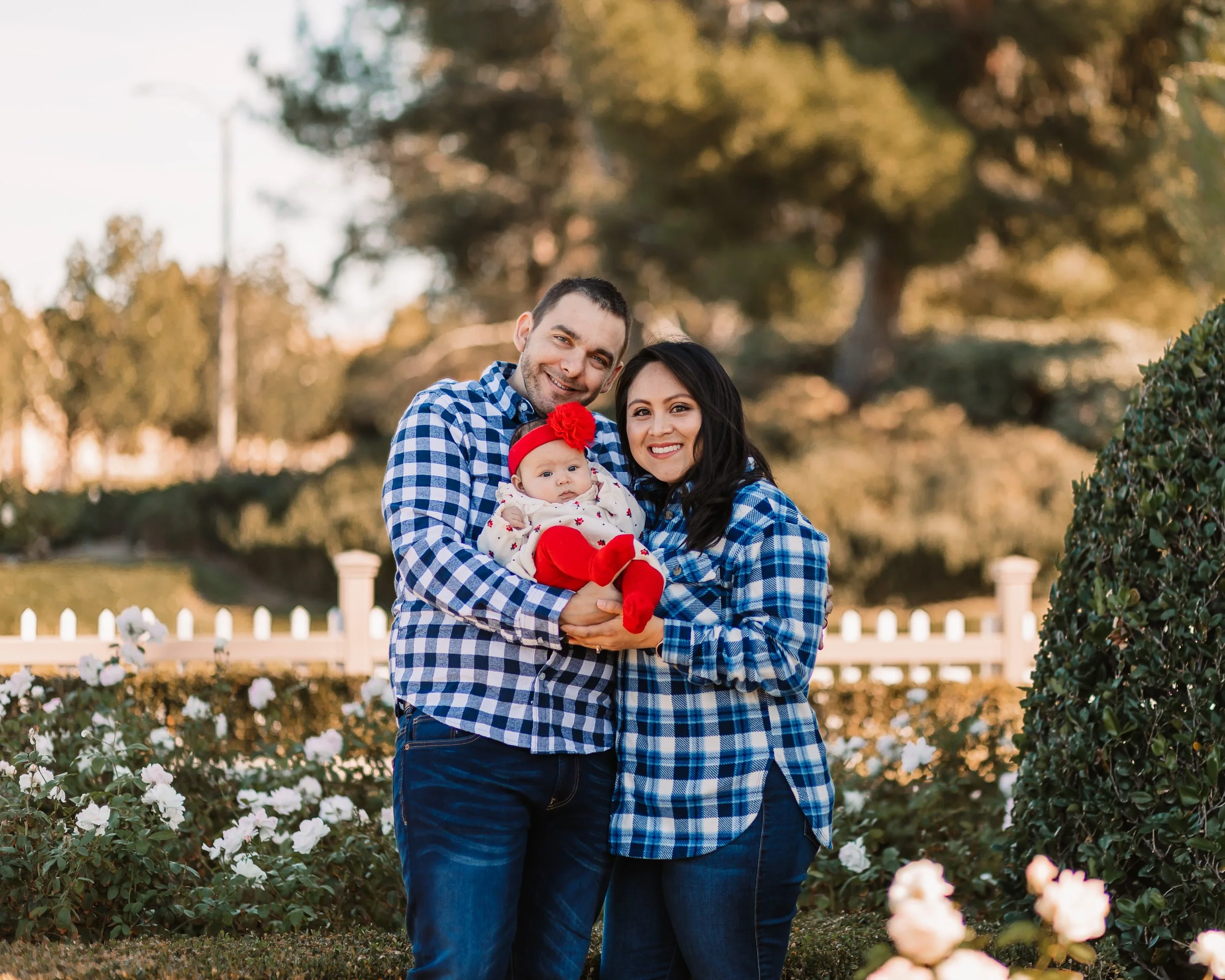 Santa Clarita Photographer - Santa Clarita Family Photographer - Santa Clarita Family Photos - this photo location is at bridgeport Valencia