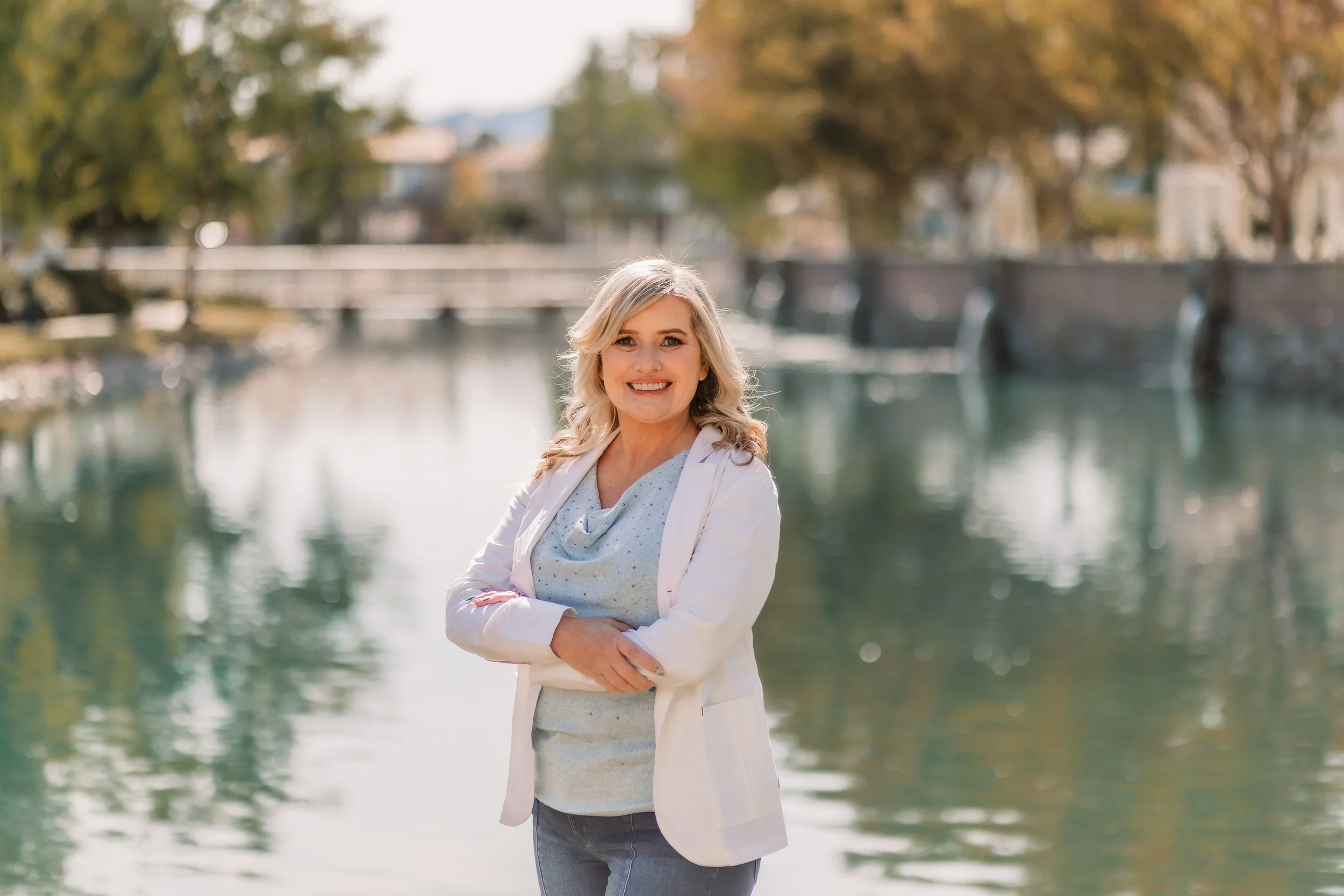 Santa Clarita Photographer - Santa Clarita Portrait Photographer - Santa Clarita Portrait Photos - this photo location is at bridgeport valencia lighthouse in valencia ca - branding photos - doctor photos