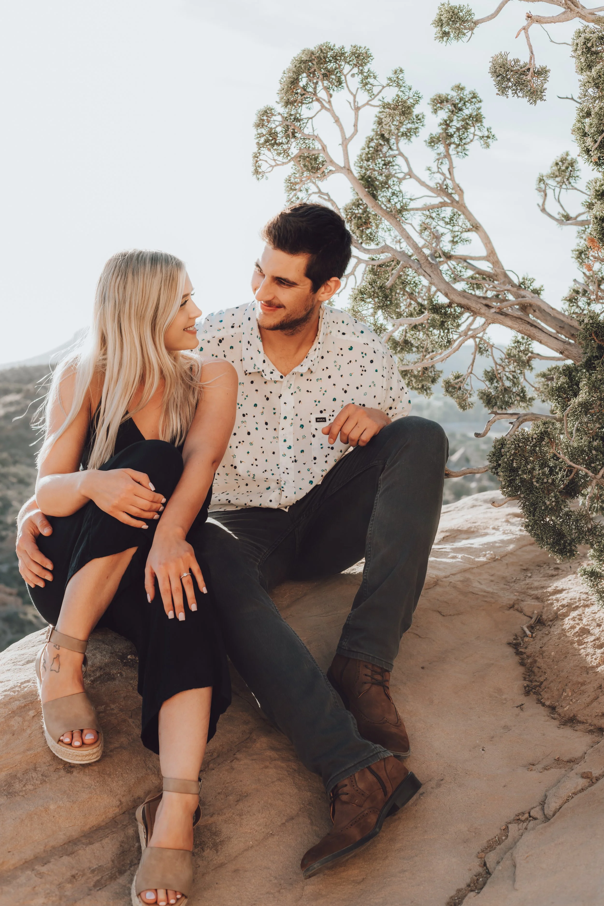 Santa Clarita Photographer - Santa Clarita Couples Photographer - Santa Clarita Couples Photos - this photo location is at vasquez rocks in agua dulce - engagement photos - santa clarita engagement photographer